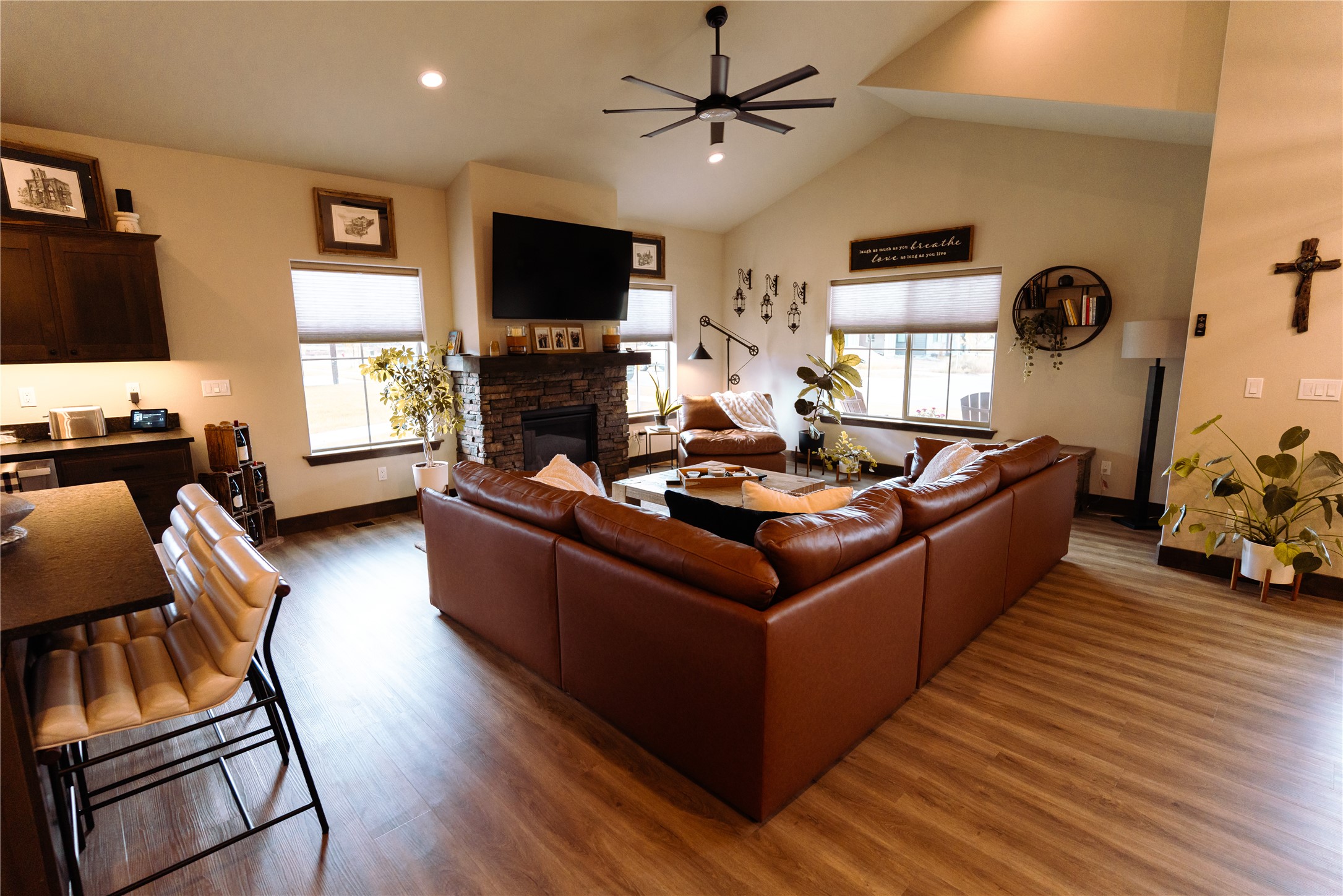 708 August Way Property Photo 8