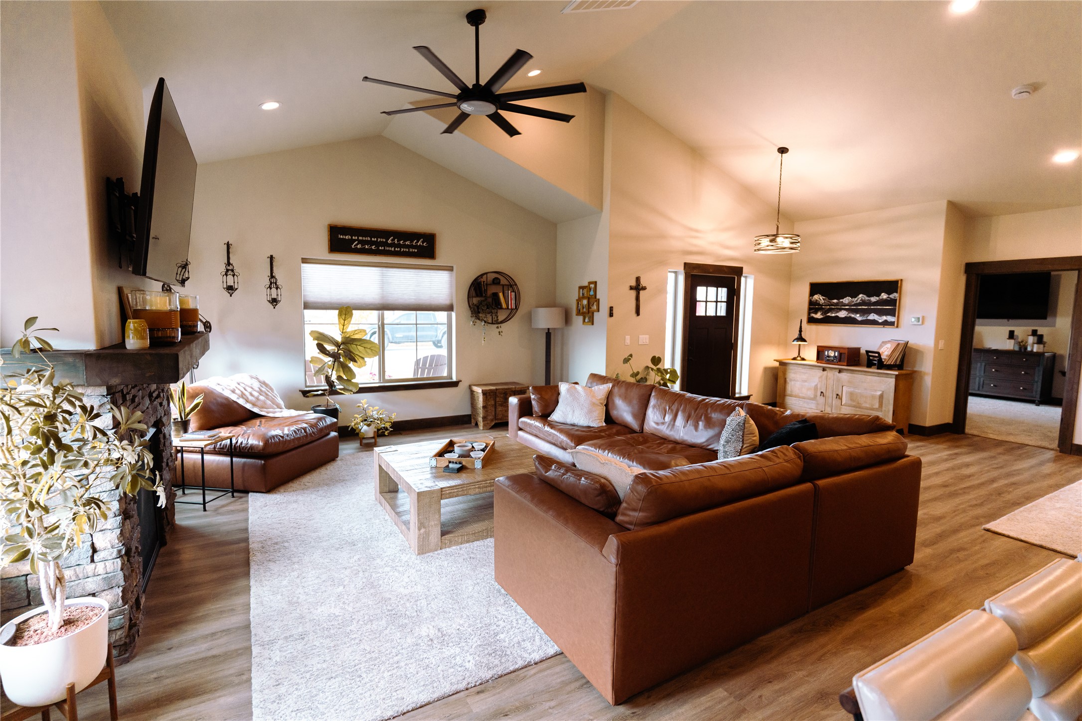 708 August Way Property Photo 10