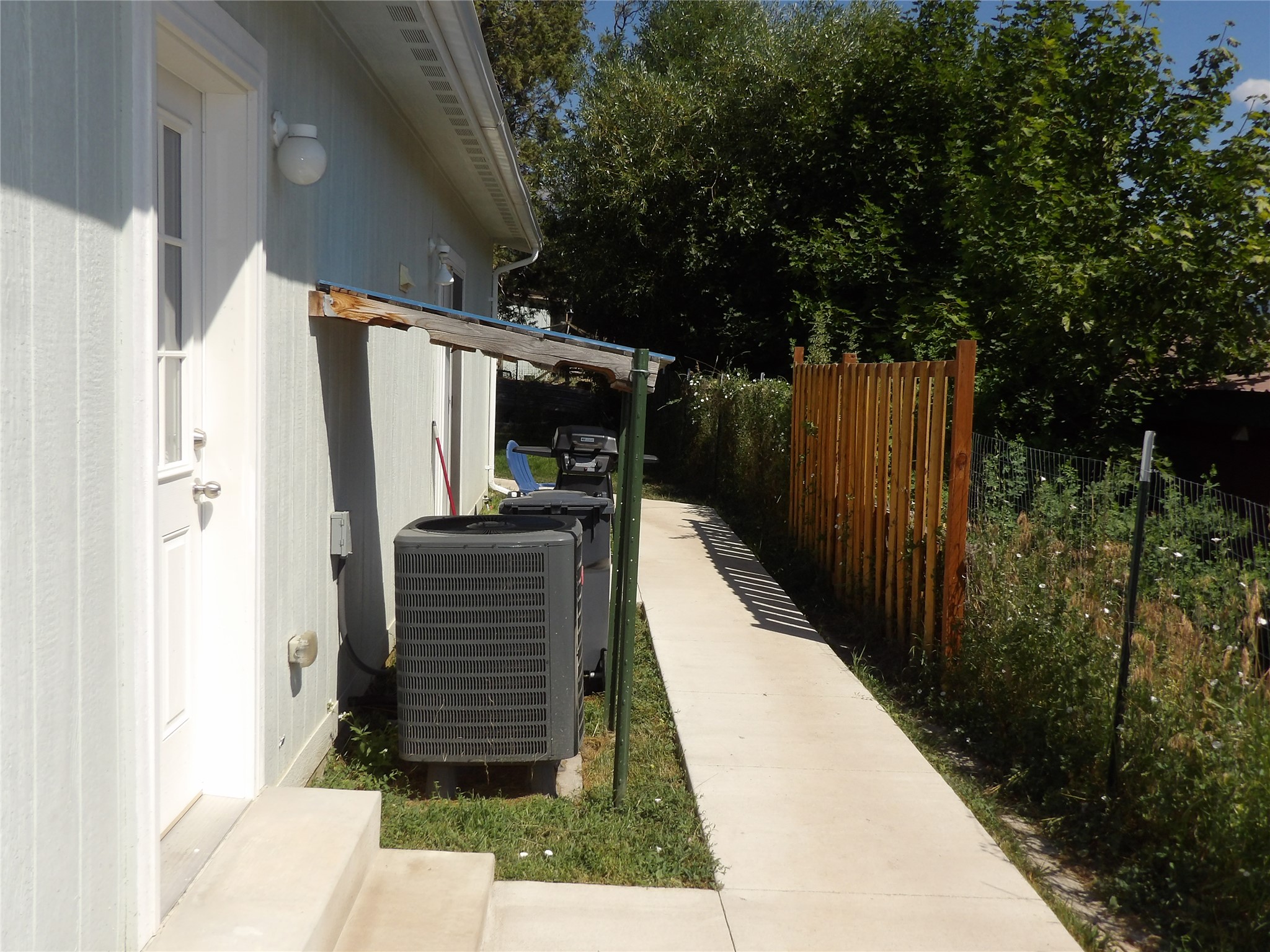 401 Griffith Lane Property Photo 6