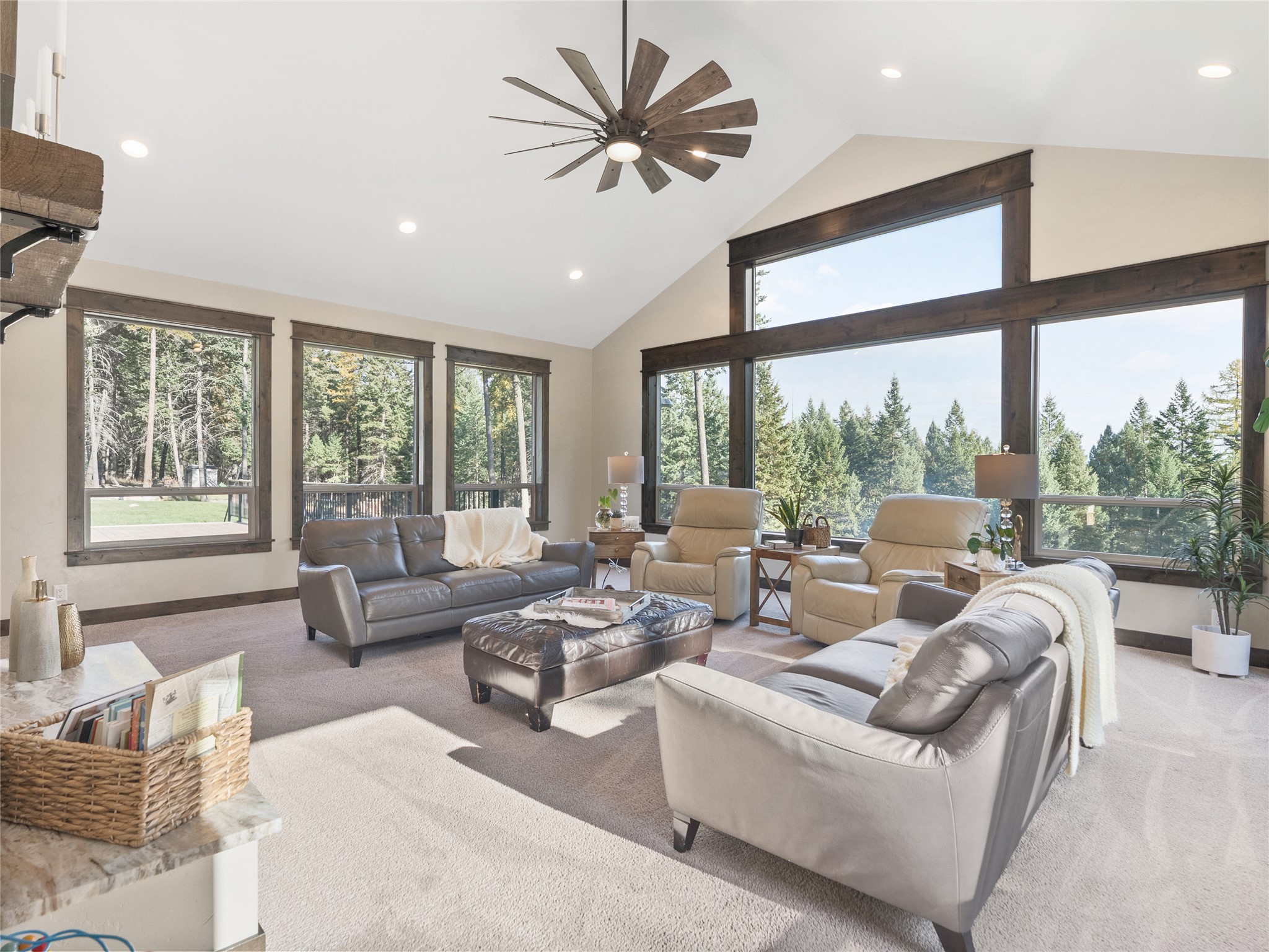 35 Stagecoach Drive Property Photo 14