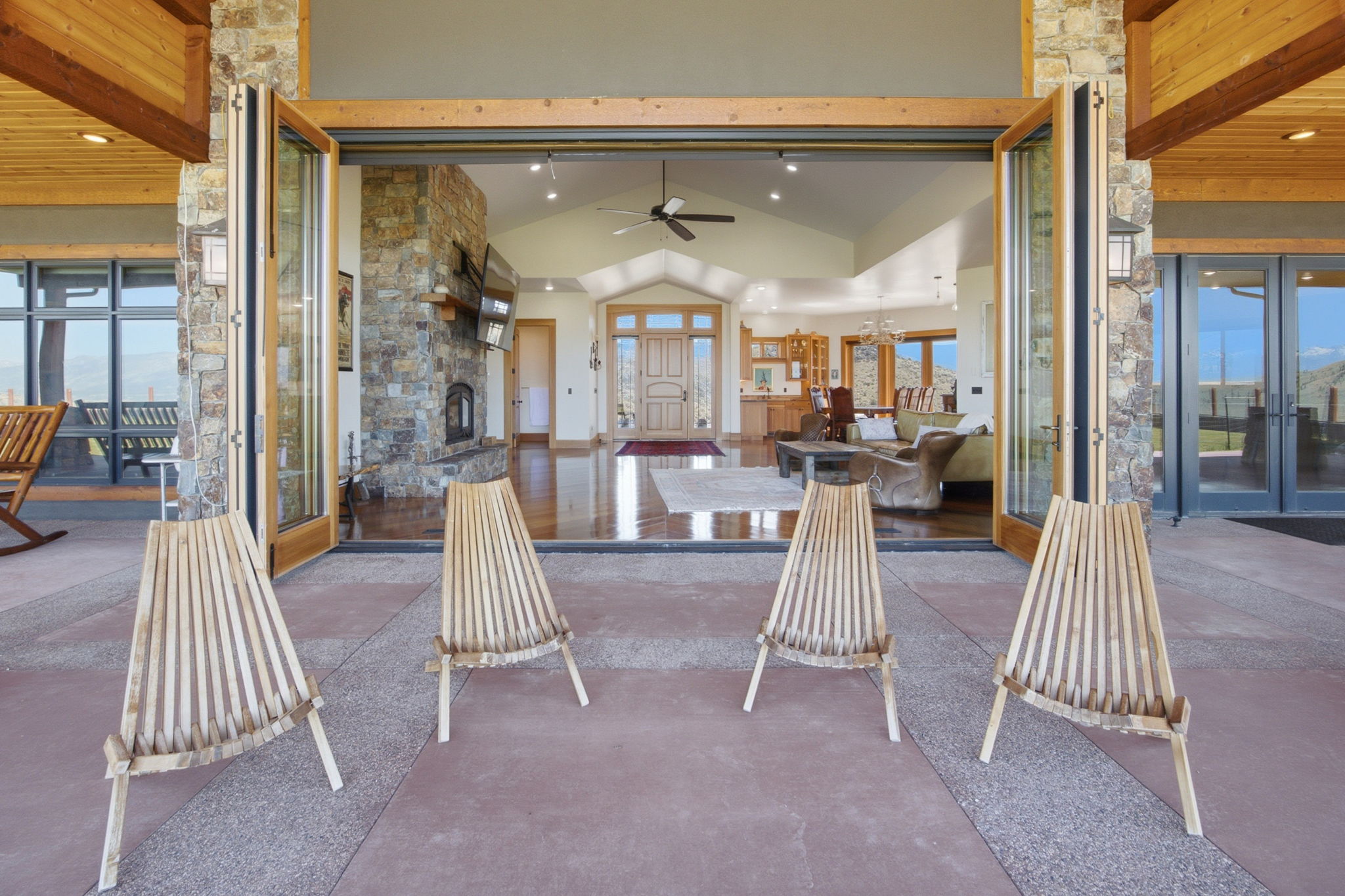 555 Skyfire Drive Property Photo 13
