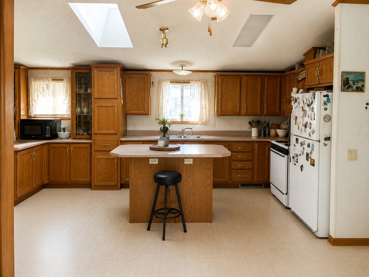 111 S I Street Property Photo 3