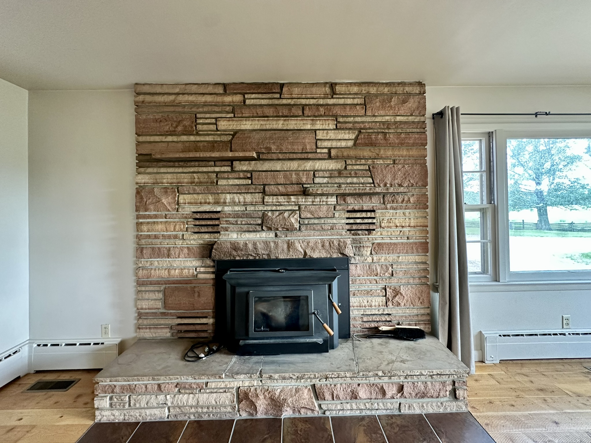 417 River Avenue E Property Photo 7