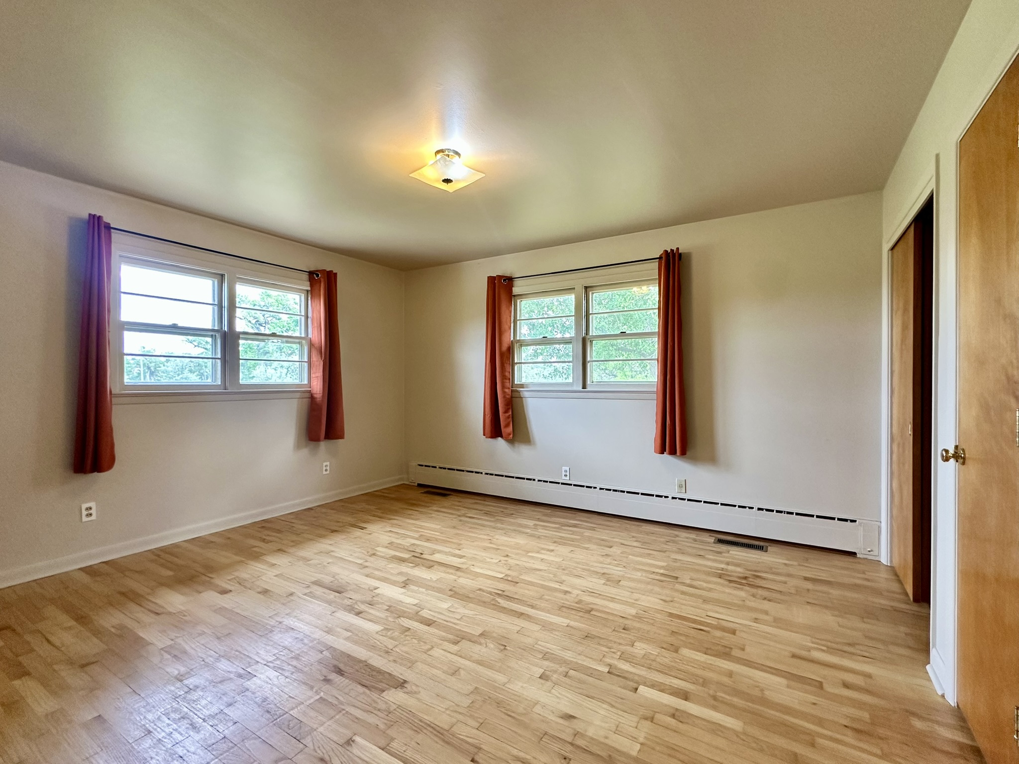 417 River Avenue E Property Photo 21