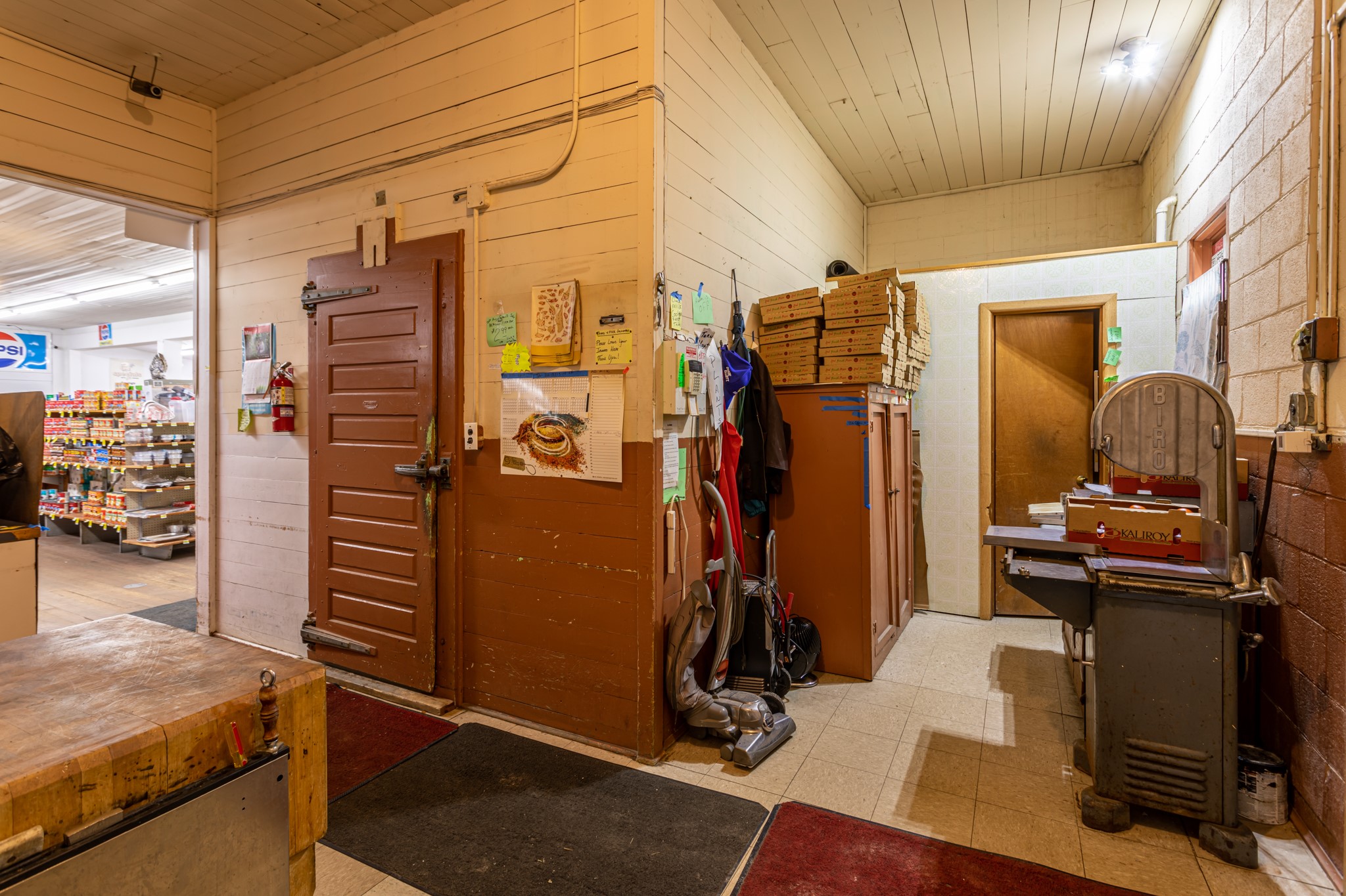 56609 Hwy 212 Property Photo 16