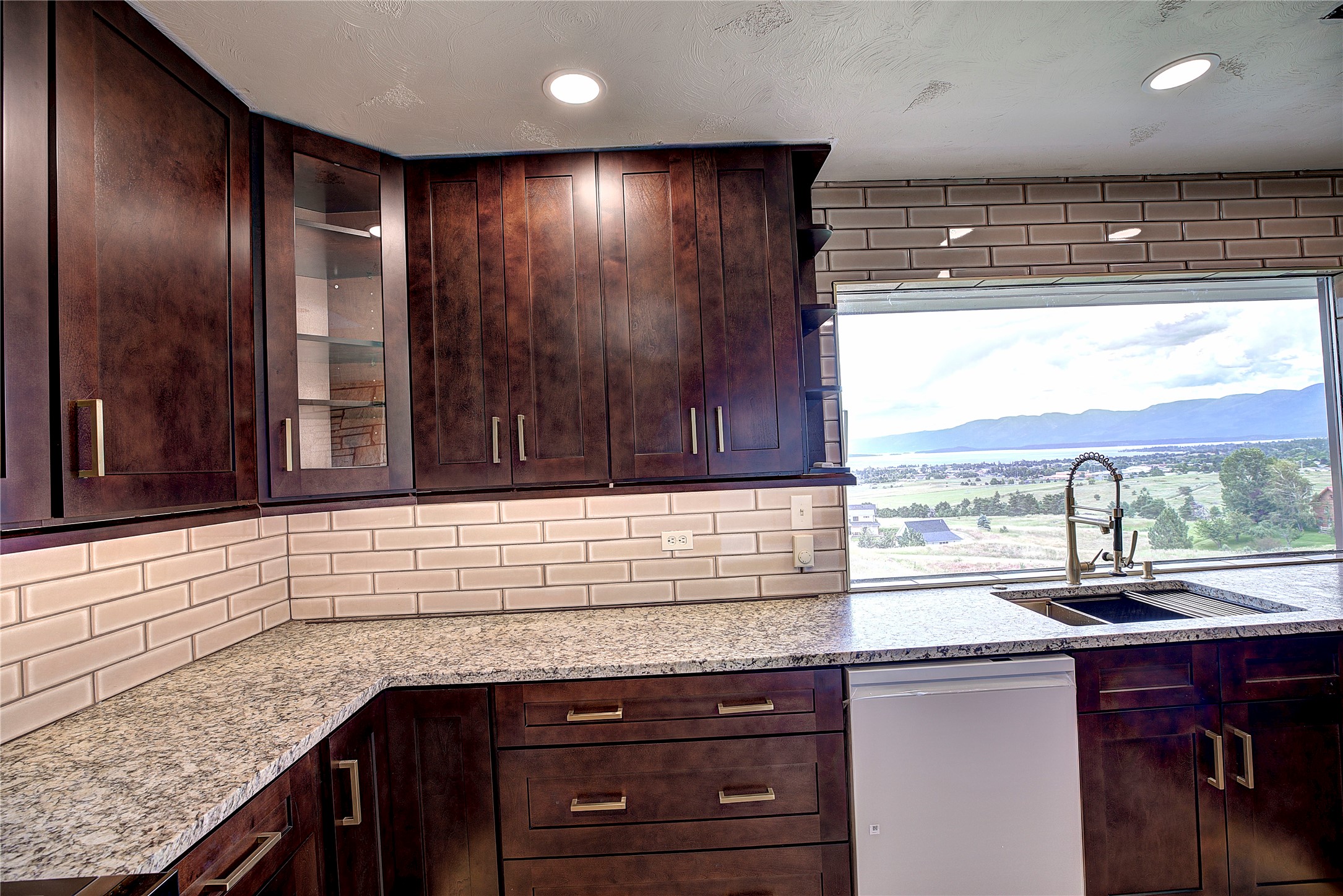 37468 Ponderilla Drive Property Photo 8