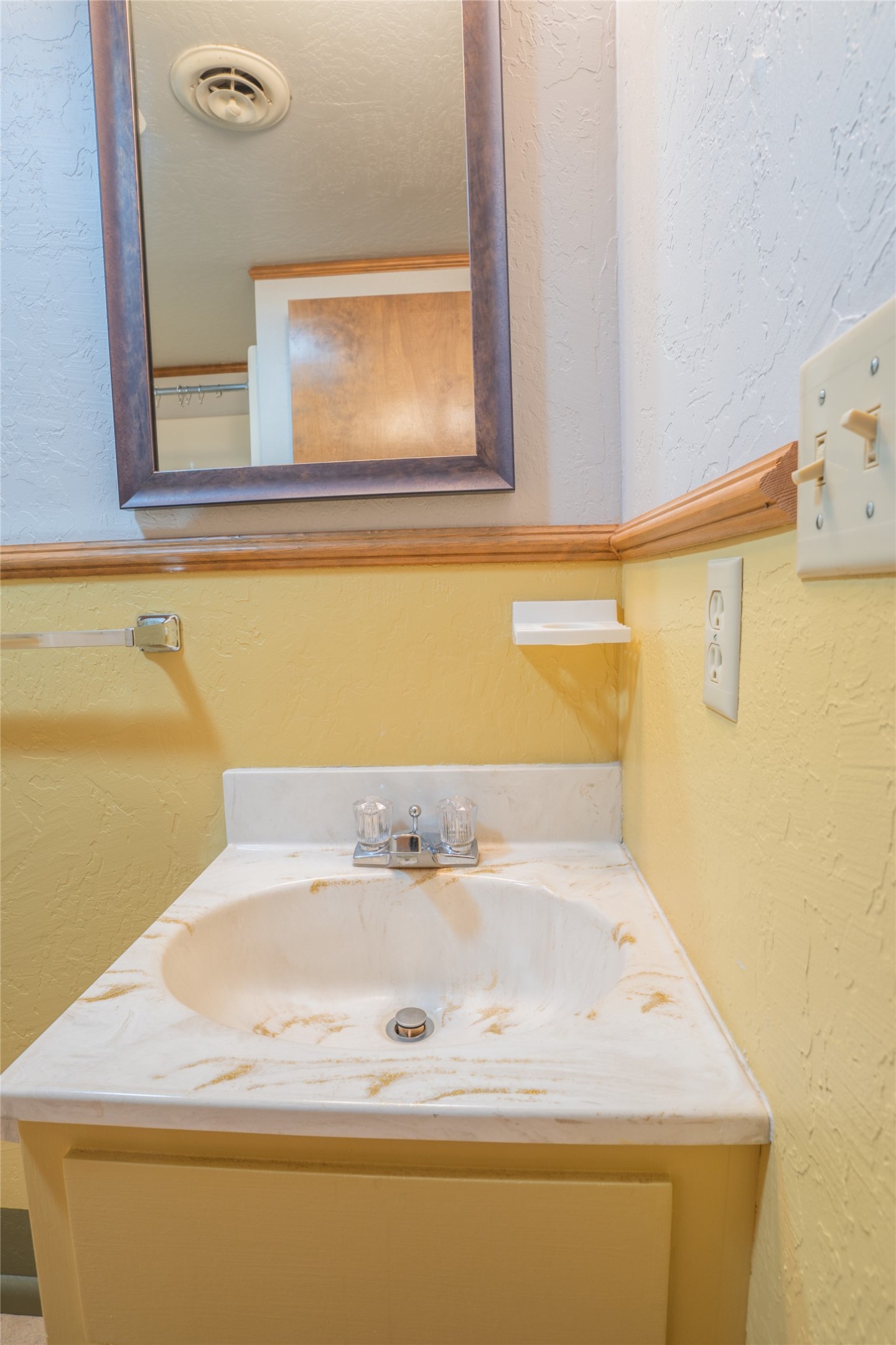 4704 Aspen Drive Property Photo 39