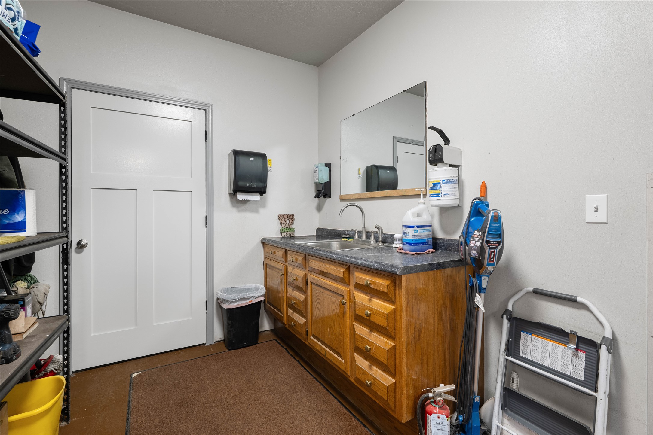 402 N Pyfer Street Property Photo 40