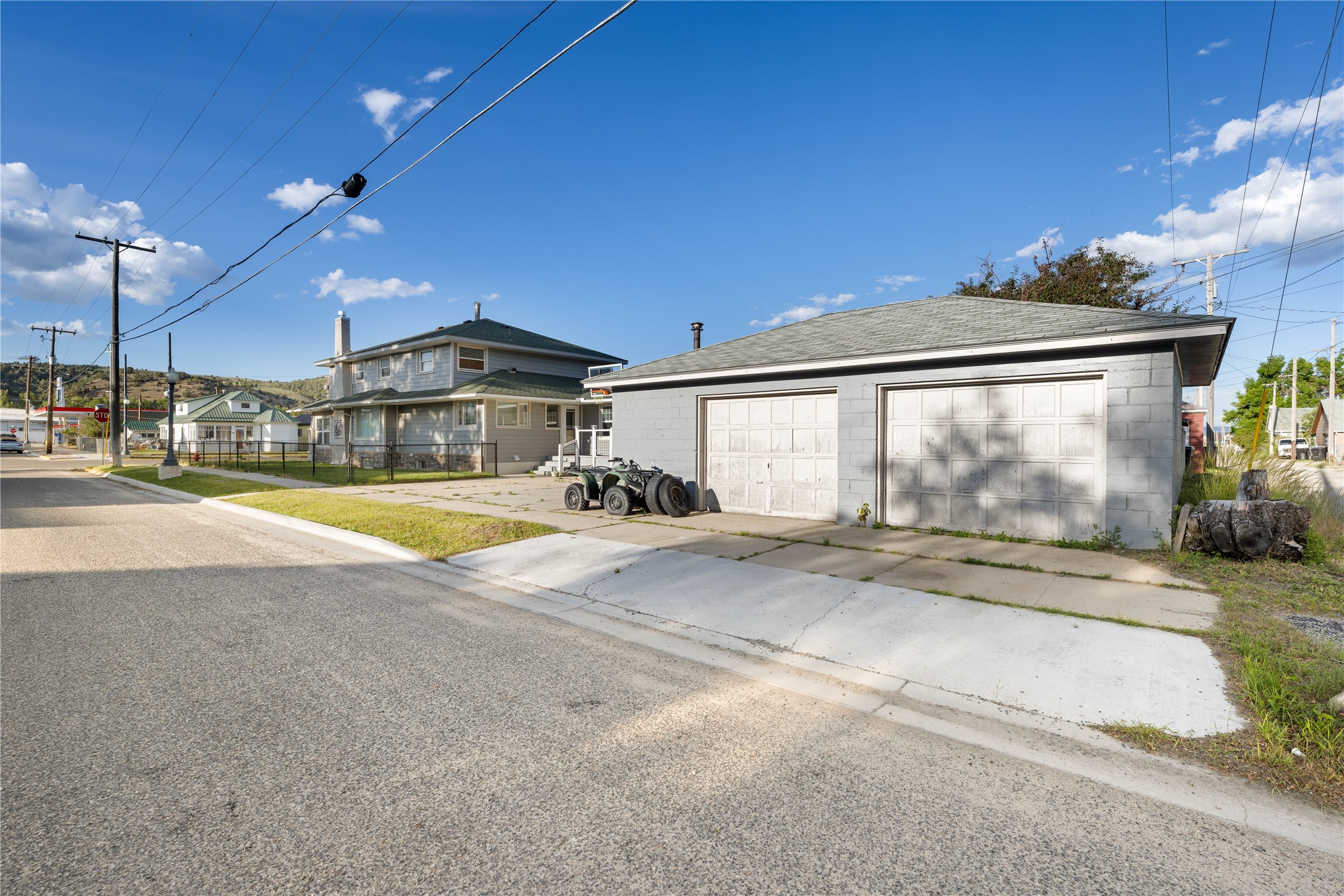 821 W 3rd Street Property Photo 66