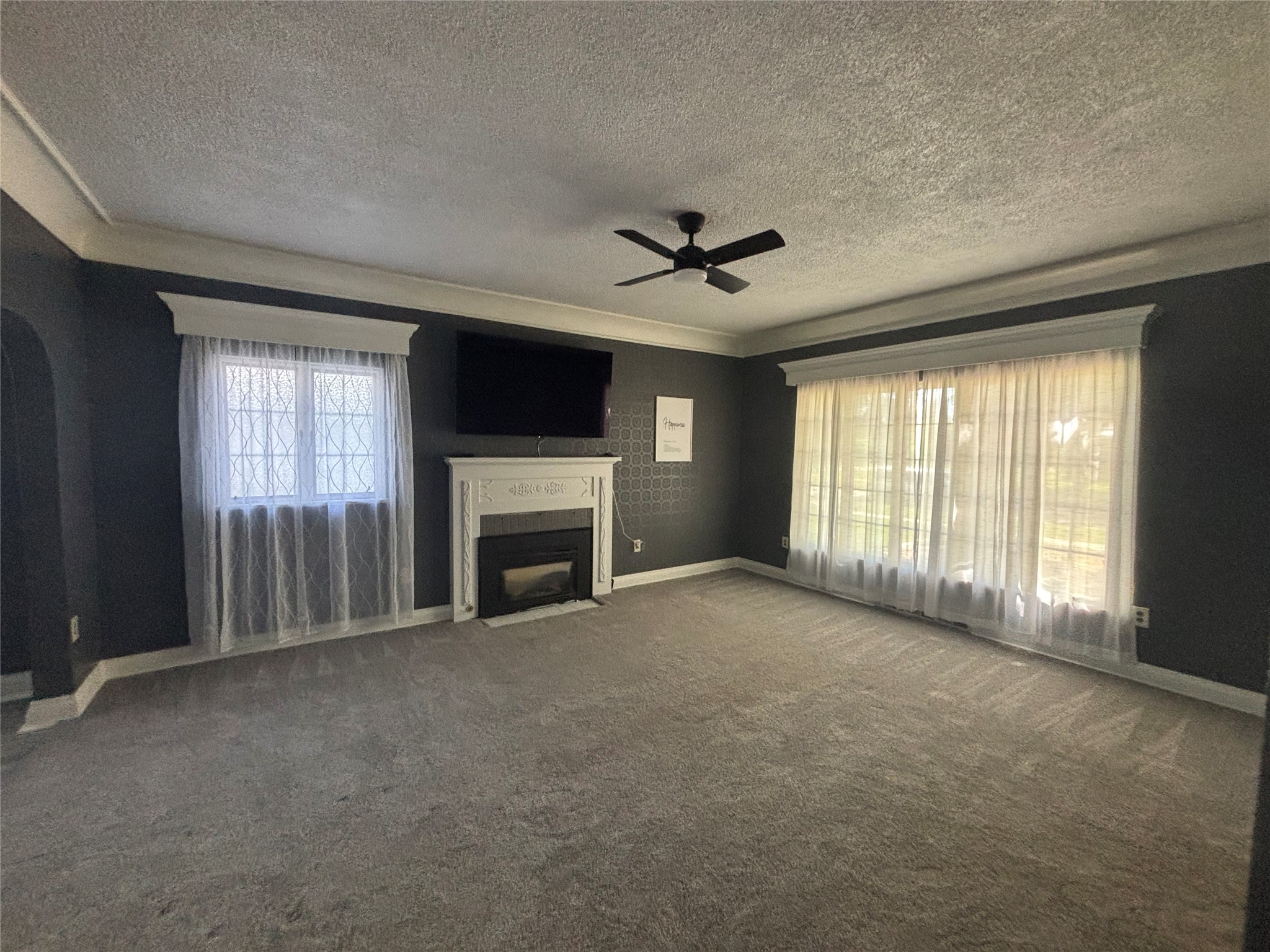 406 S Delaware Street Property Photo 6