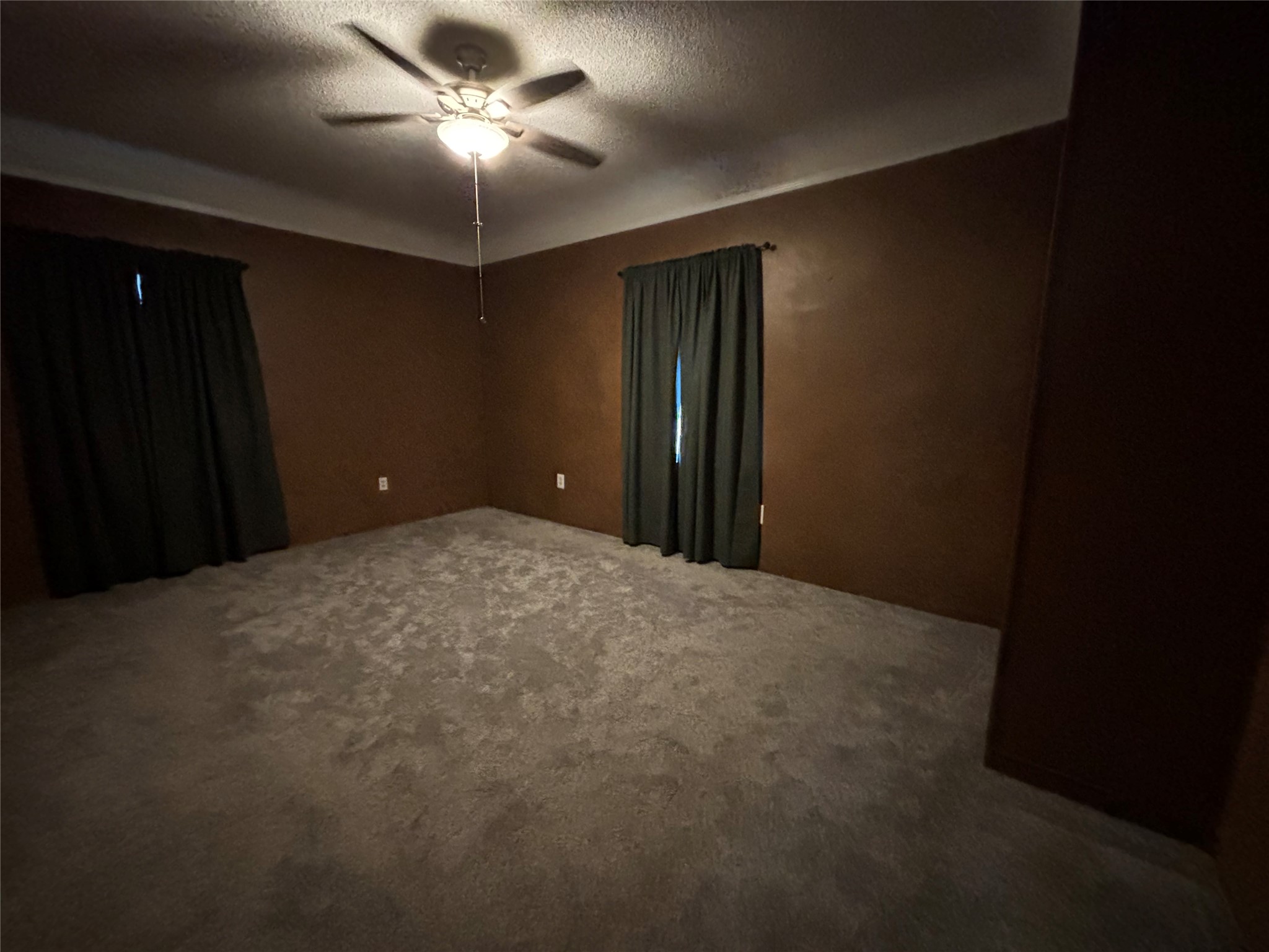 406 S Delaware Street Property Photo 11