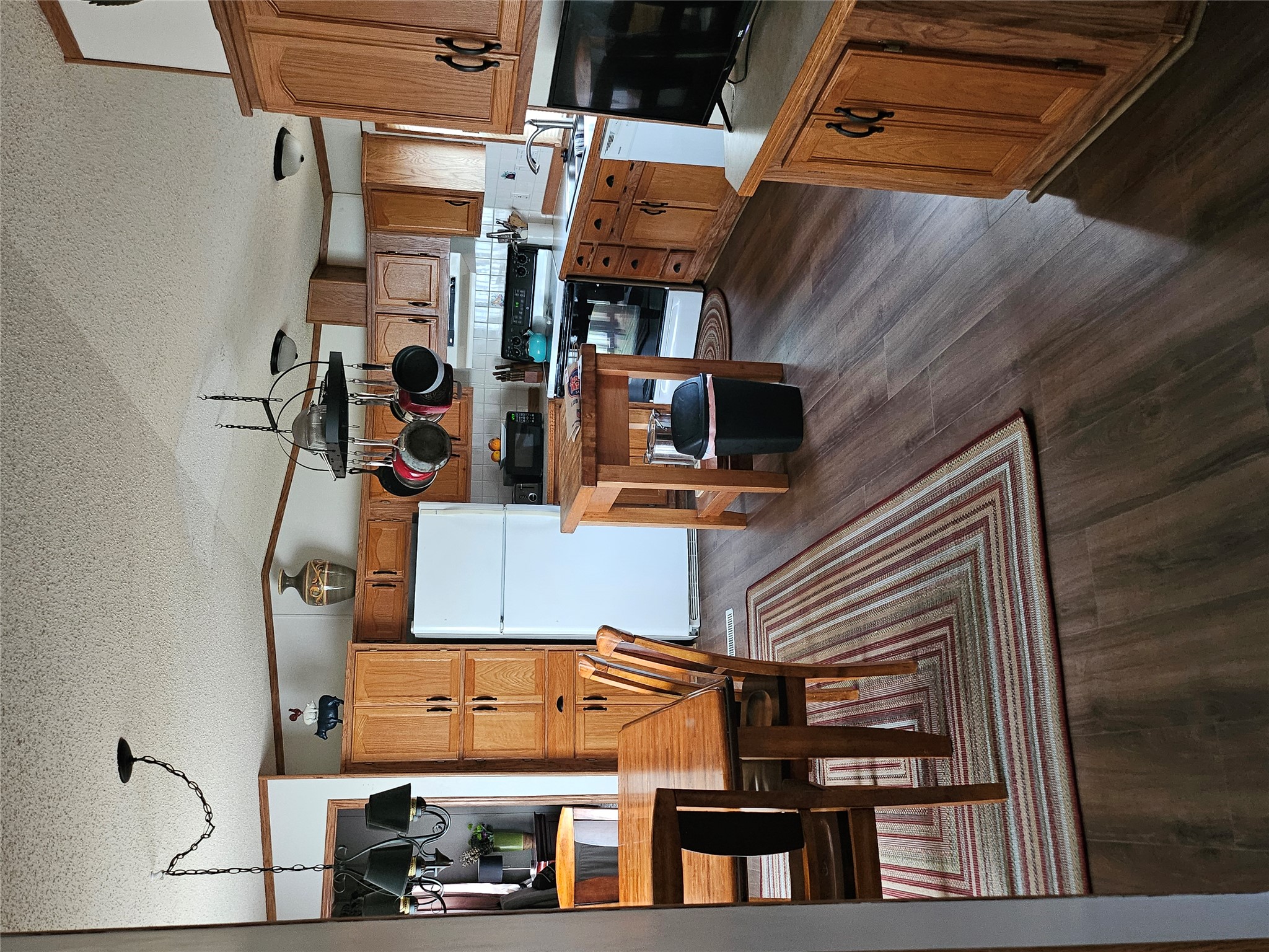 1813 S Reserve Street 9 Property Photo 5