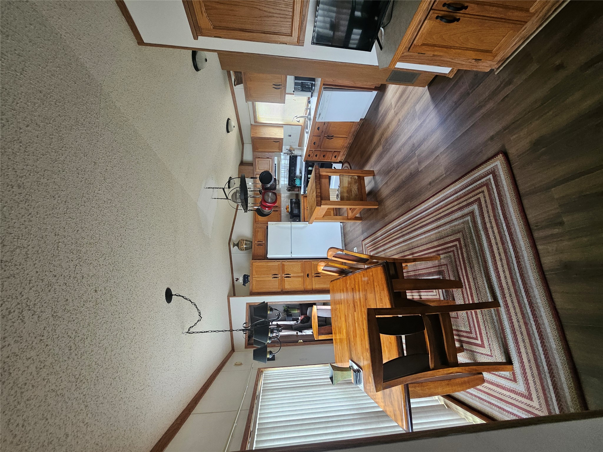 1813 S Reserve Street 9 Property Photo 9