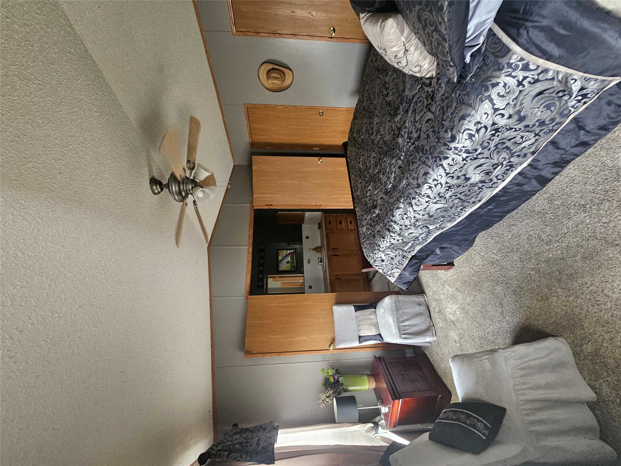 1813 S Reserve Street 9 Property Photo 14