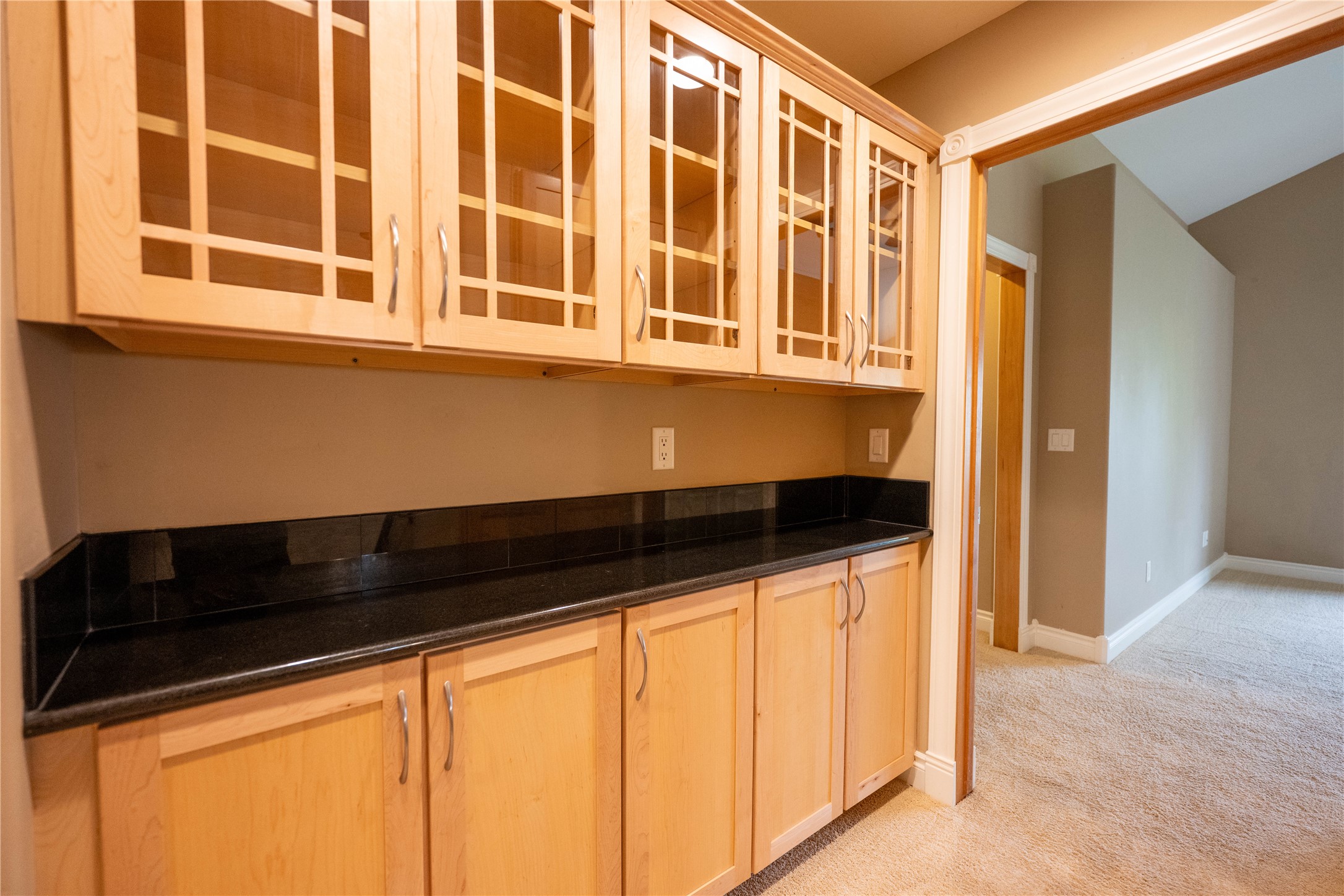 2565 Overlook Boulevard Property Photo 13
