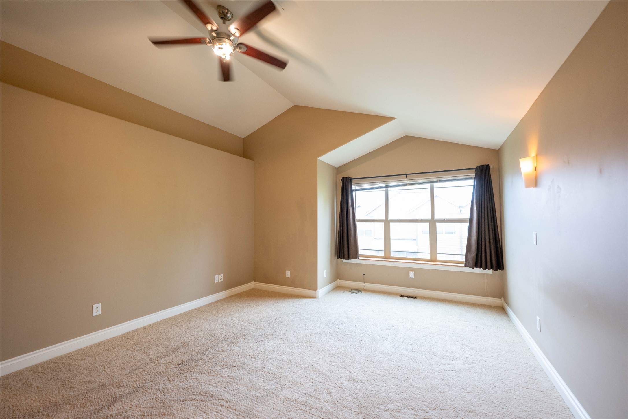 2565 Overlook Boulevard Property Photo 22