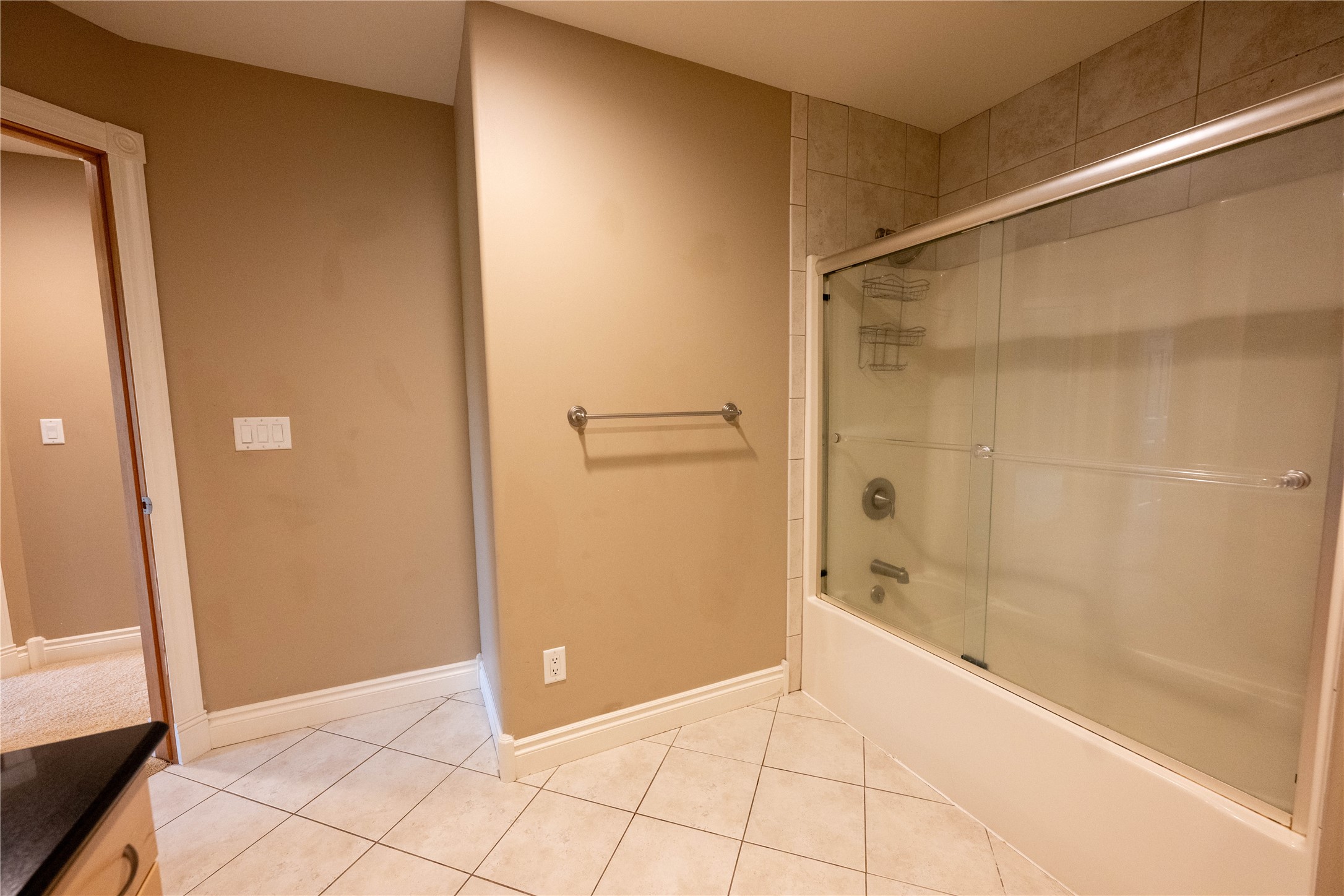 2565 Overlook Boulevard Property Photo 28