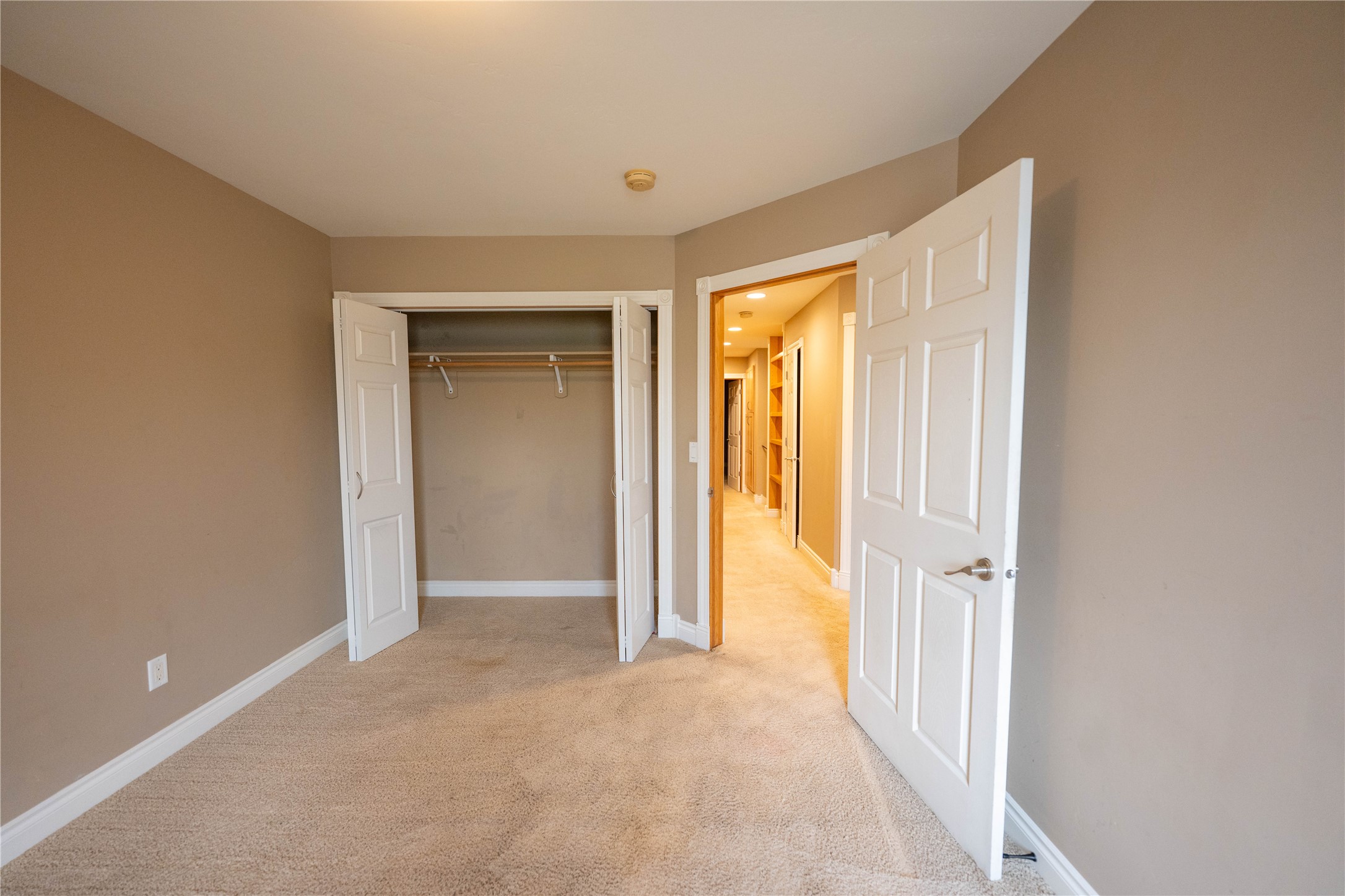 2565 Overlook Boulevard Property Photo 32
