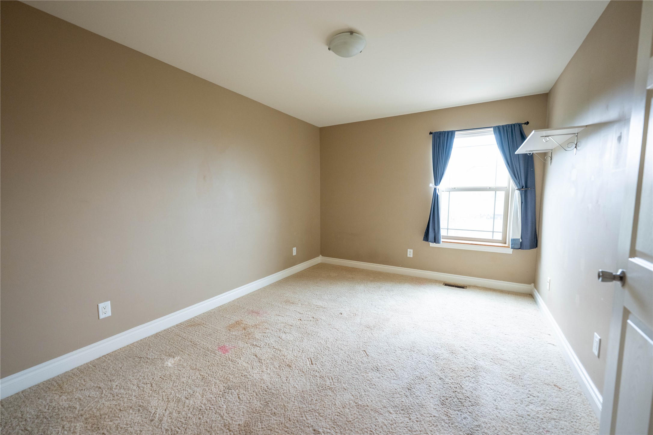 2565 Overlook Boulevard Property Photo 35