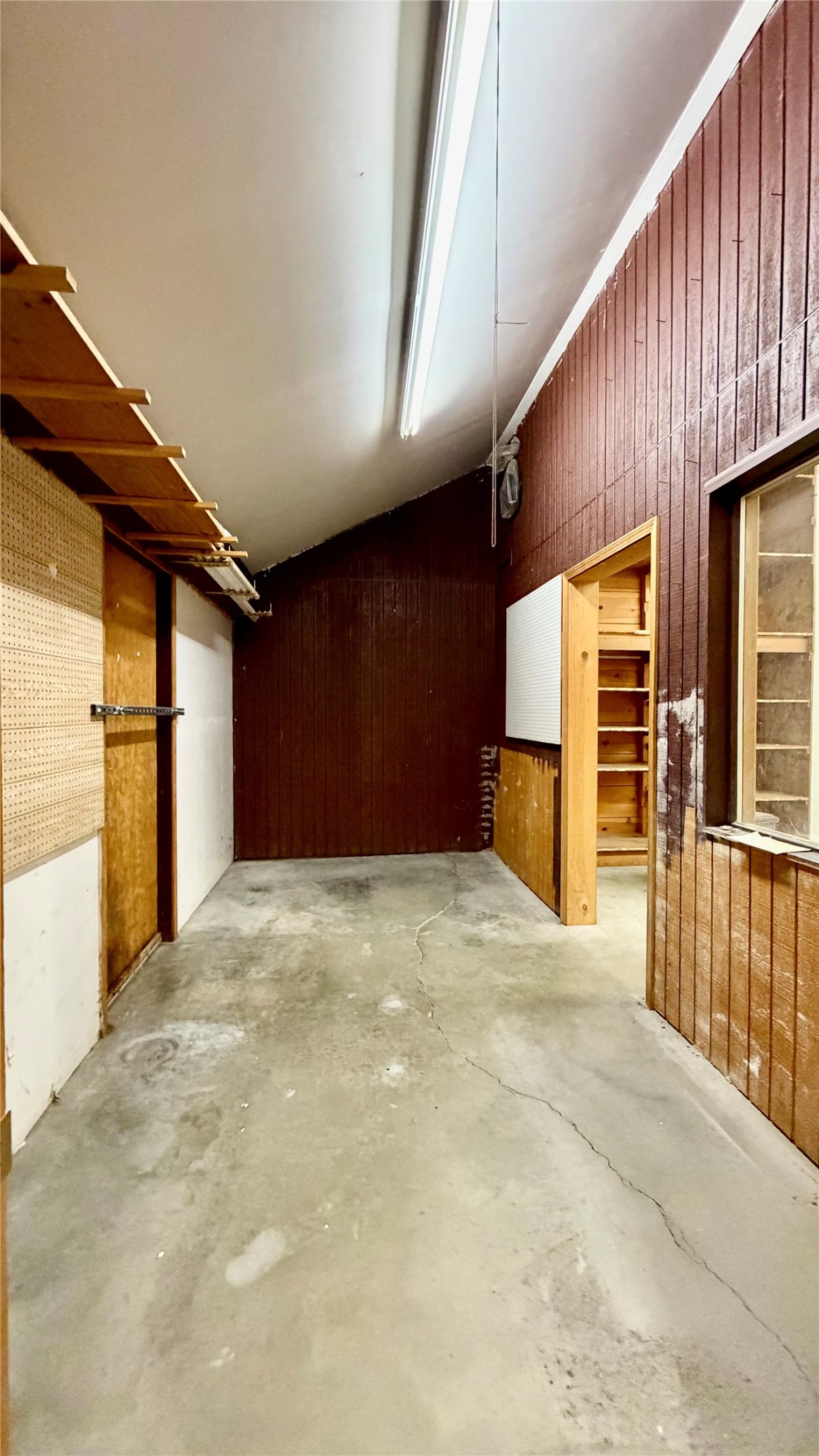 1612 Benton Avenue Property Photo 19