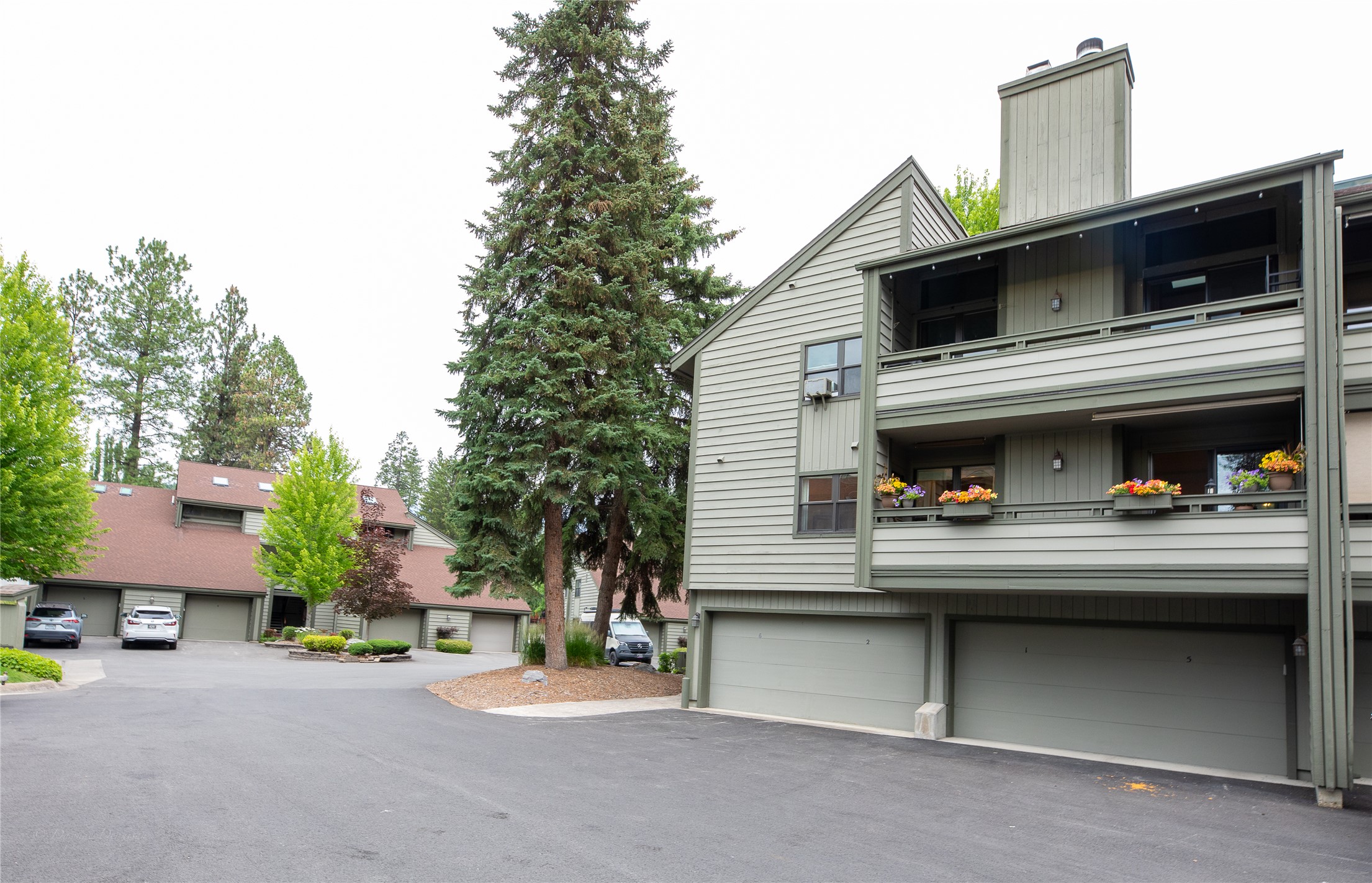 270 Bridge Street 2 Property Photo 1