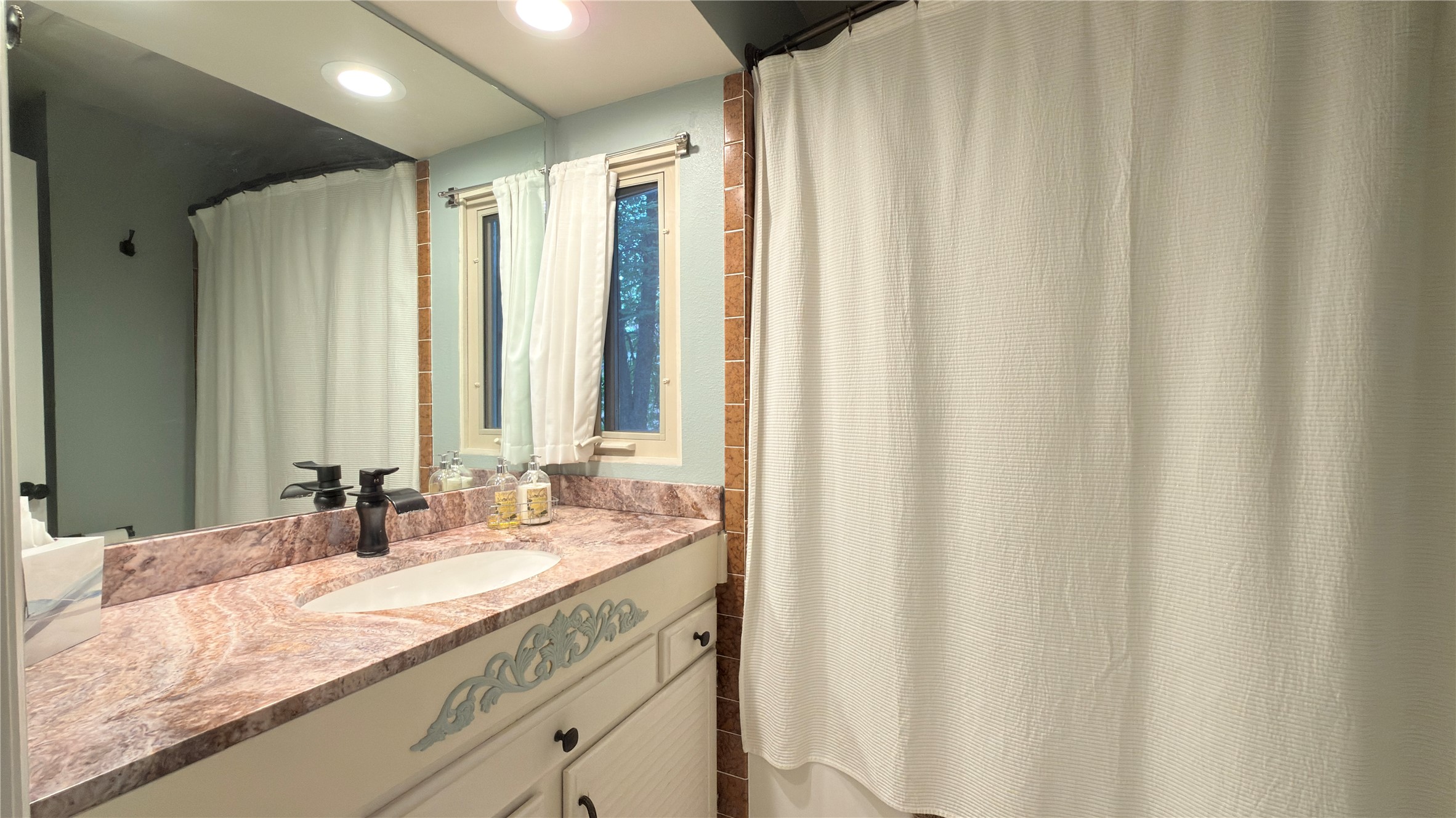 270 Bridge Street 2 Property Photo 17