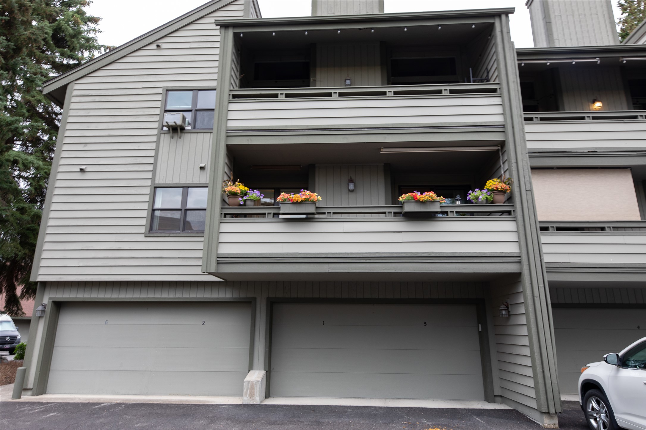 270 Bridge Street 2 Property Photo 49