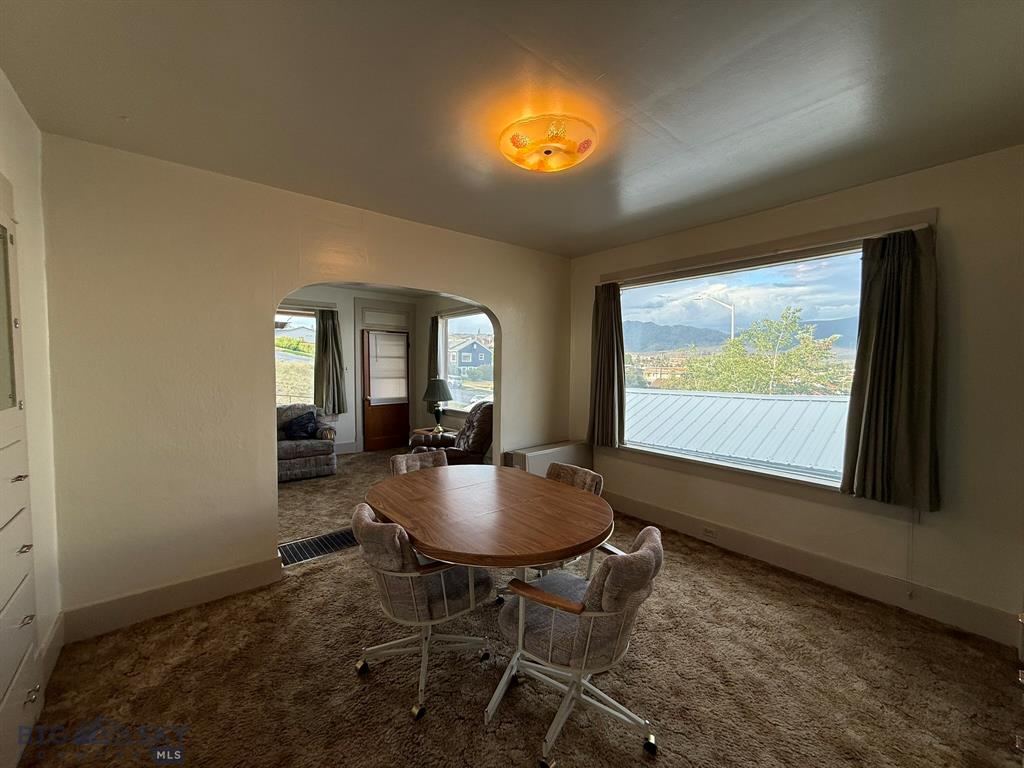 508 W Platinum Street Property Photo 4