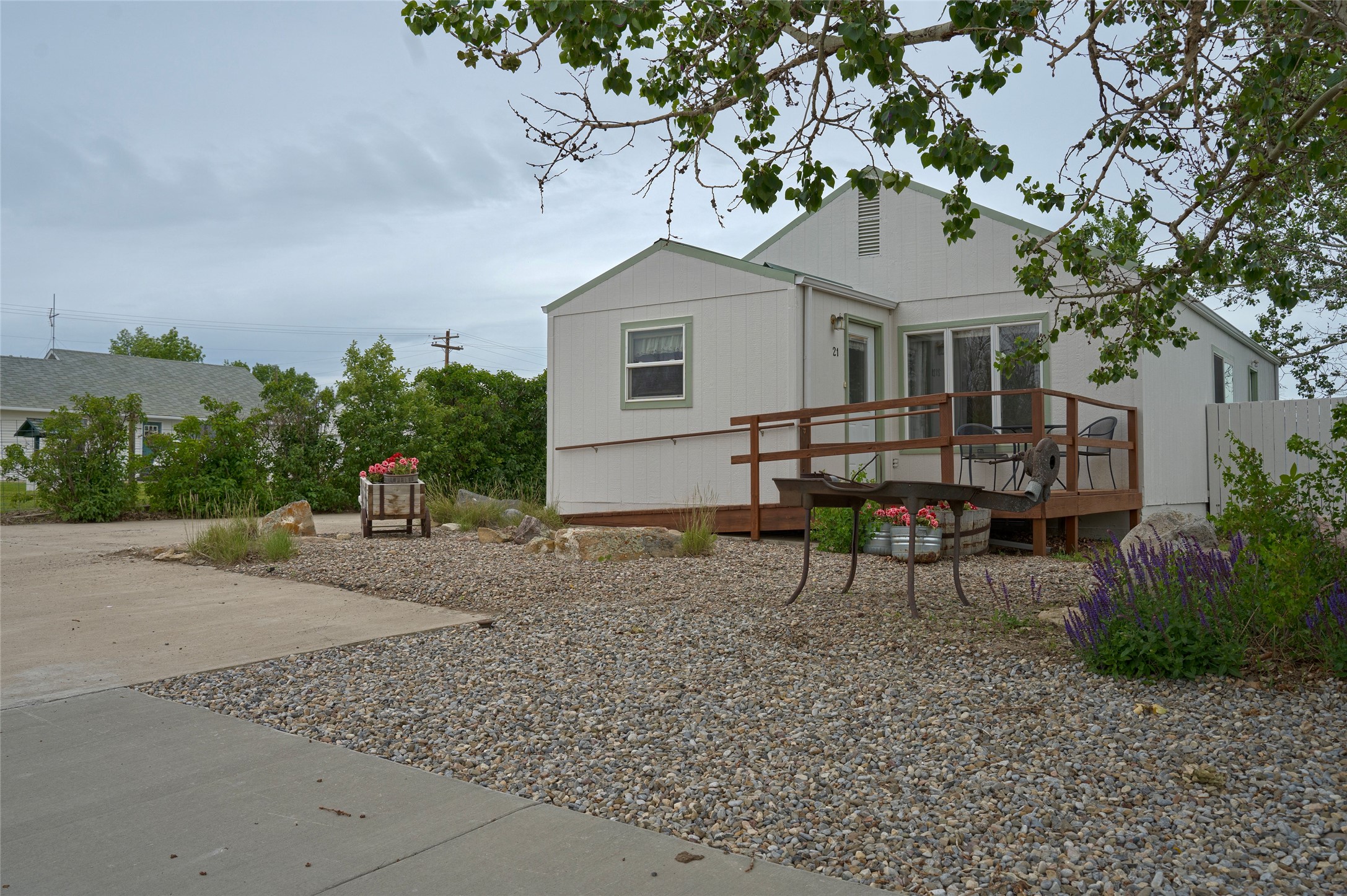 21 2nd Street S Property Photo 2