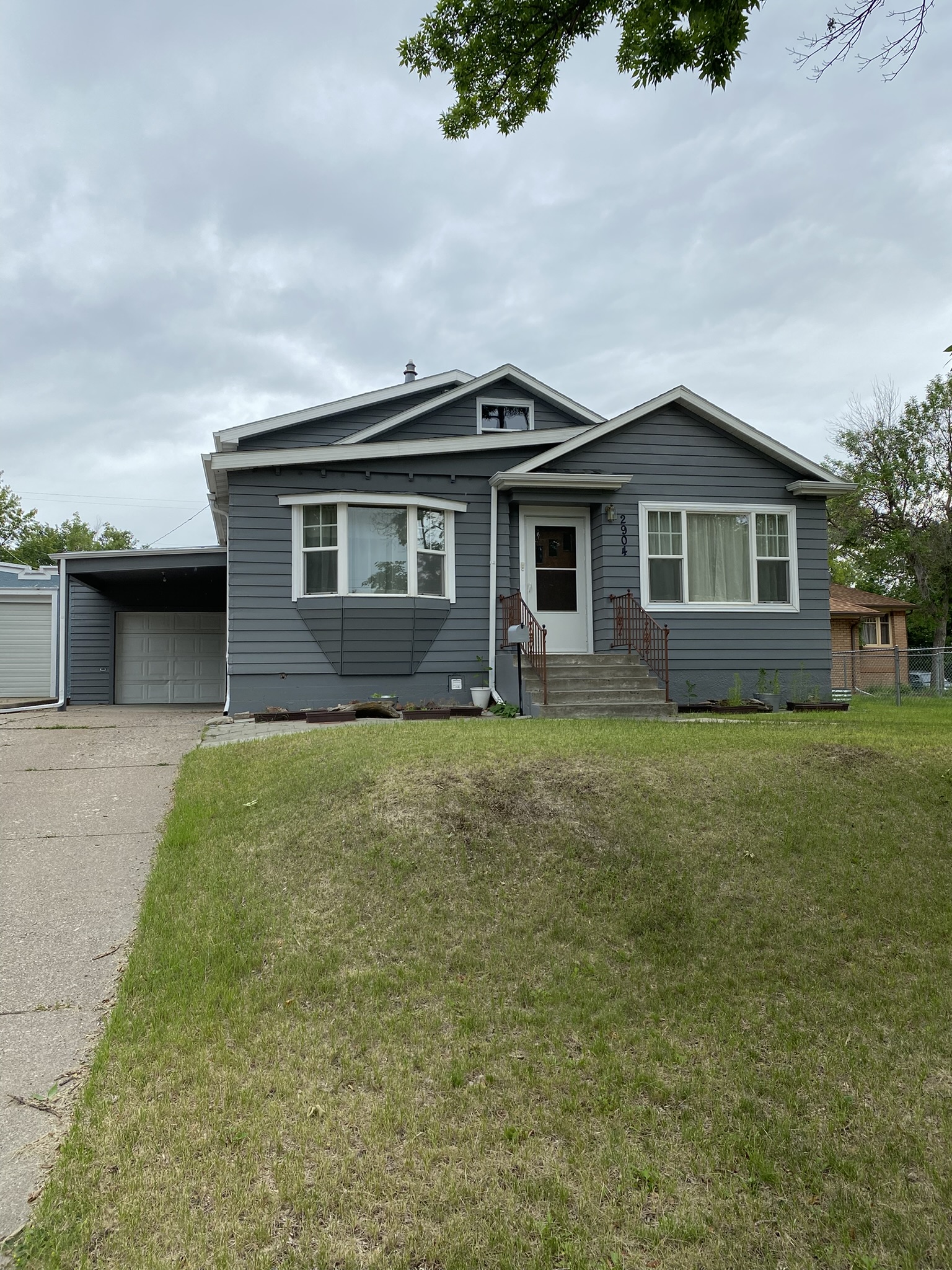 2904 2nd Avenue N Property Photo 2