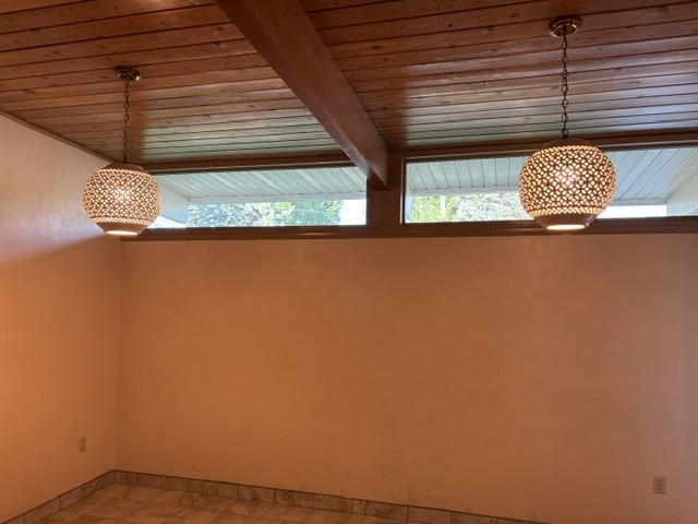 320 S Kansas Street Property Photo 6