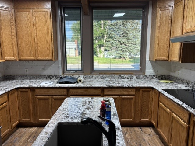 320 S Kansas Street Property Photo 8