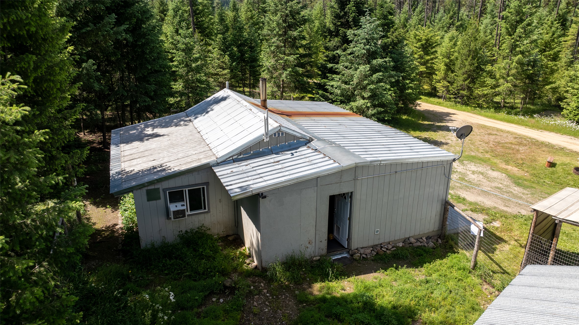 623 Cabin City Loop Property Photo 31