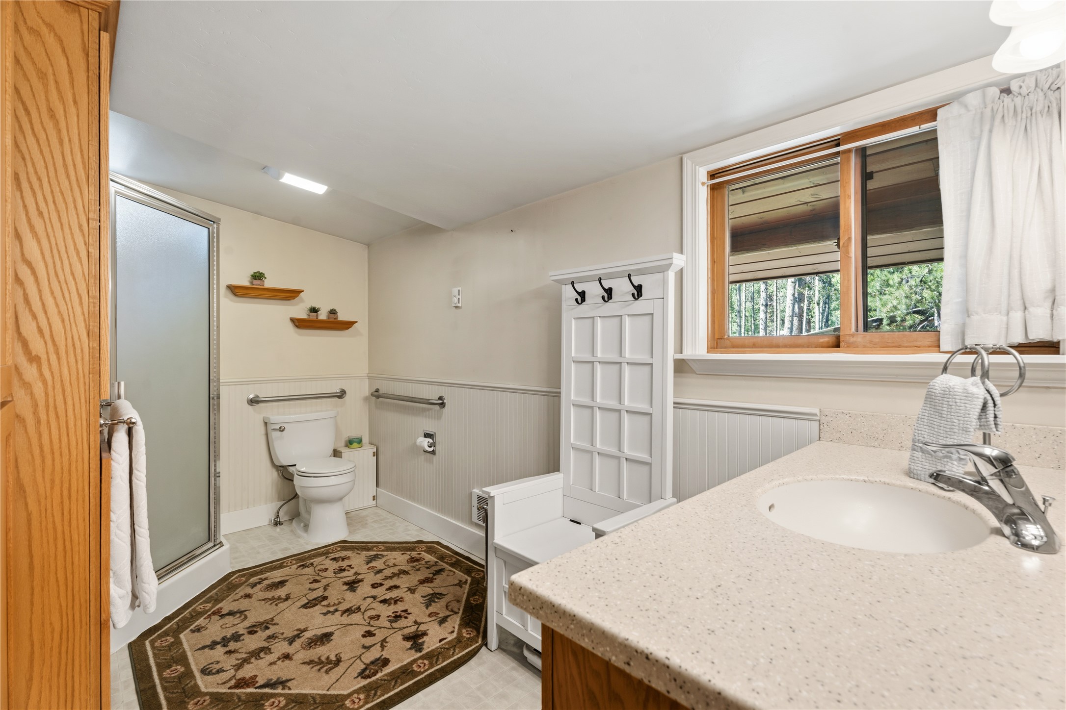 392 Leisure Lane Property Photo 11