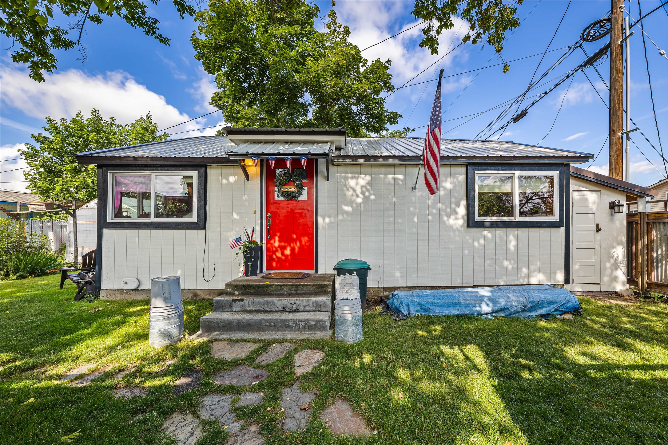 1641 Kemp Street Property Photo 1