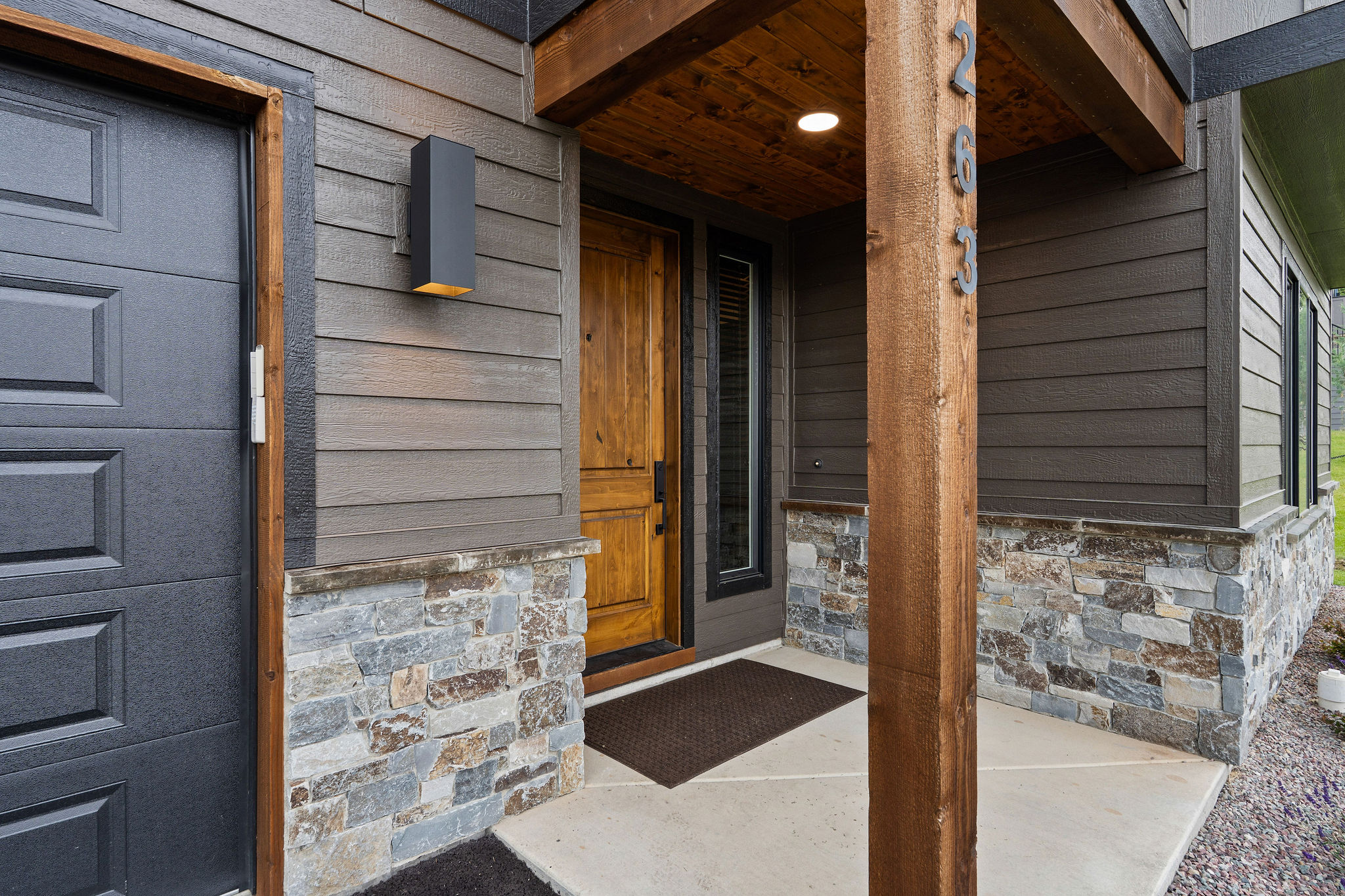 263 Spurwing Loop Property Photo 10