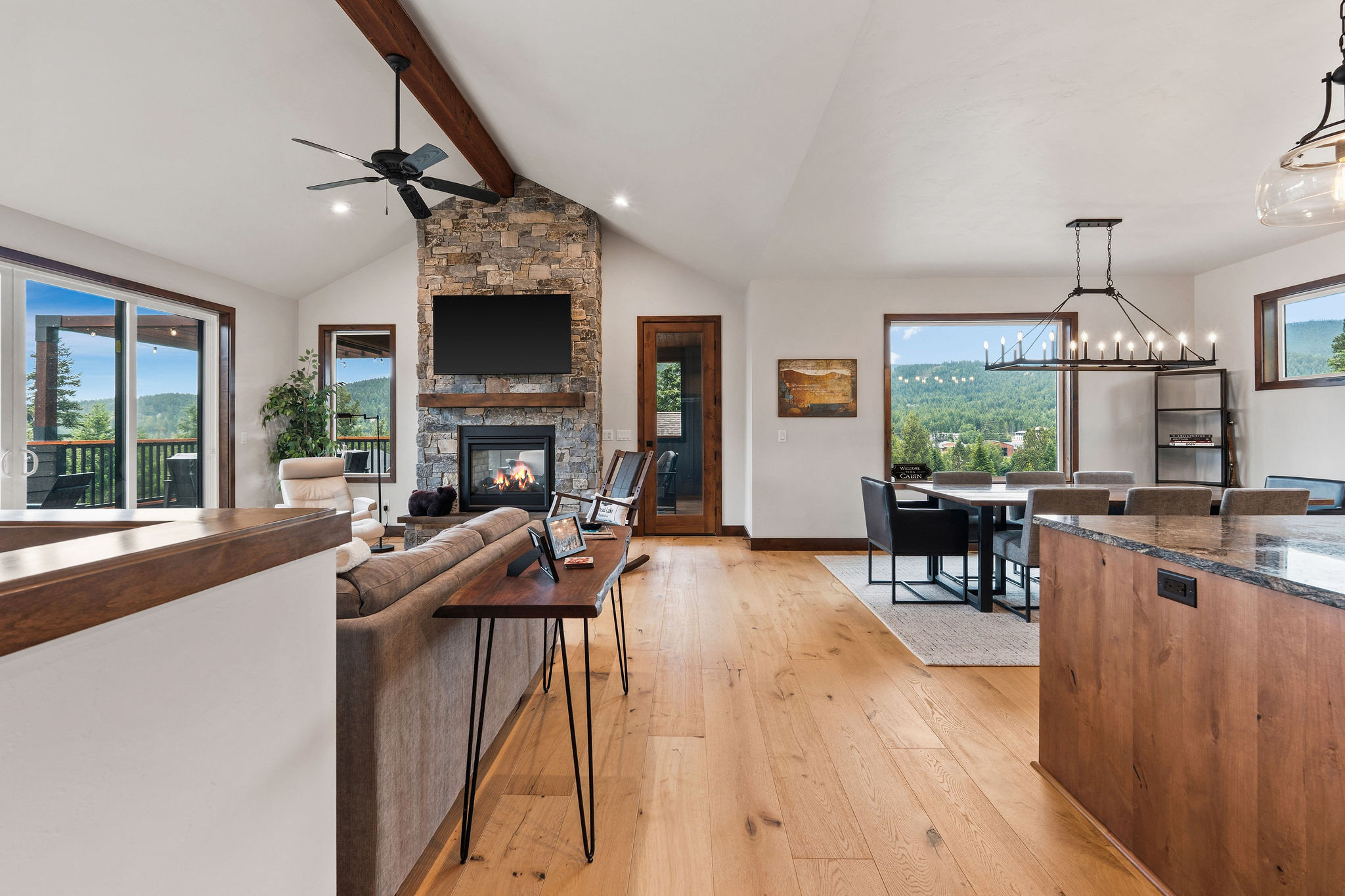 263 Spurwing Loop Property Photo 13