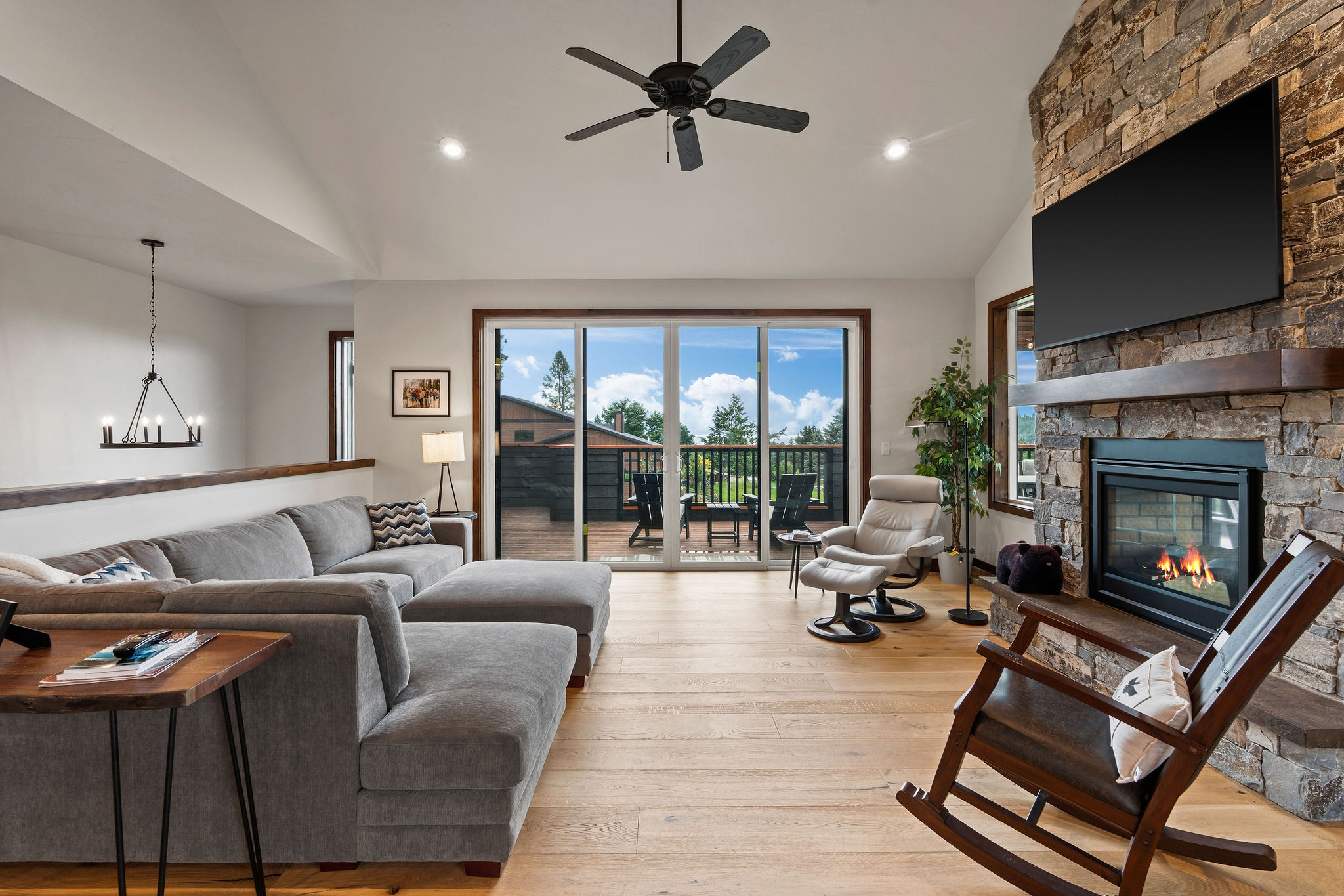 263 Spurwing Loop Property Photo 14