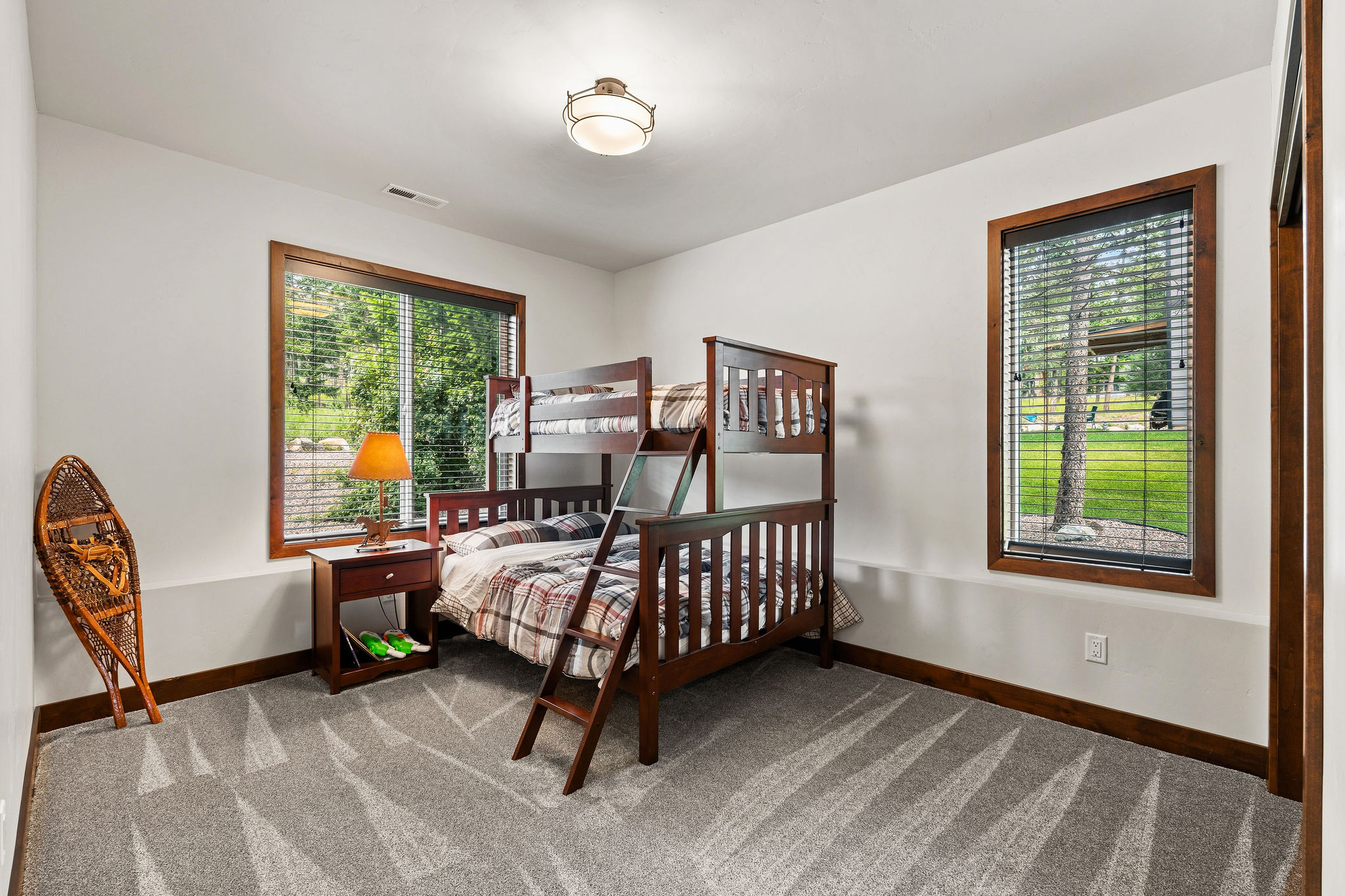 263 Spurwing Loop Property Photo 44