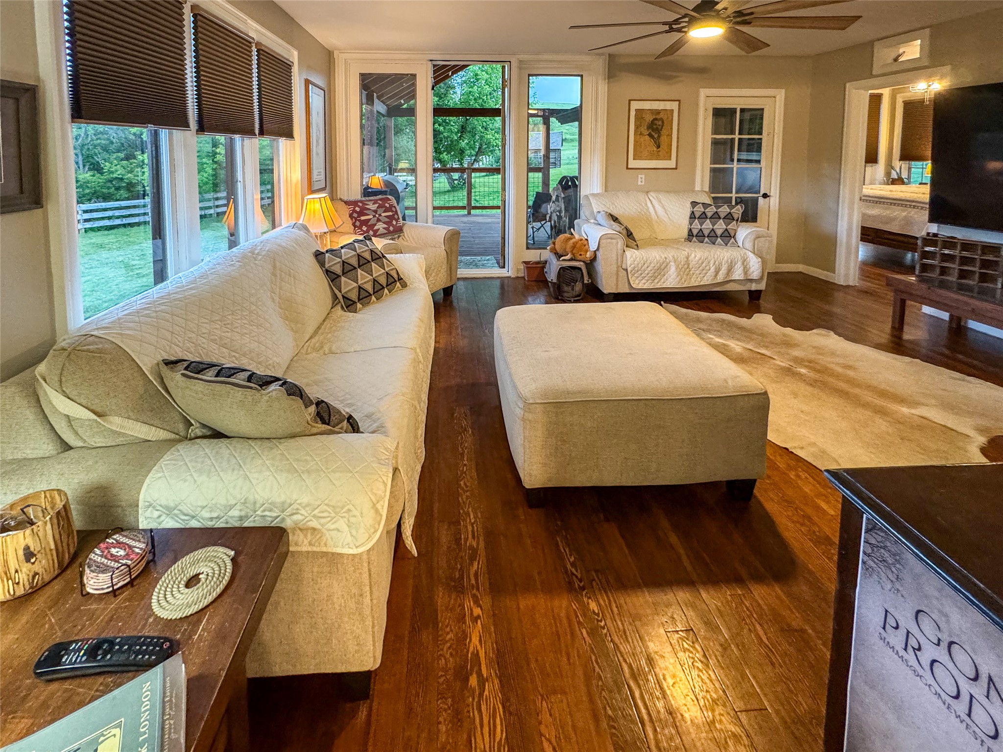 581 Willow Creek Road Property Photo 6