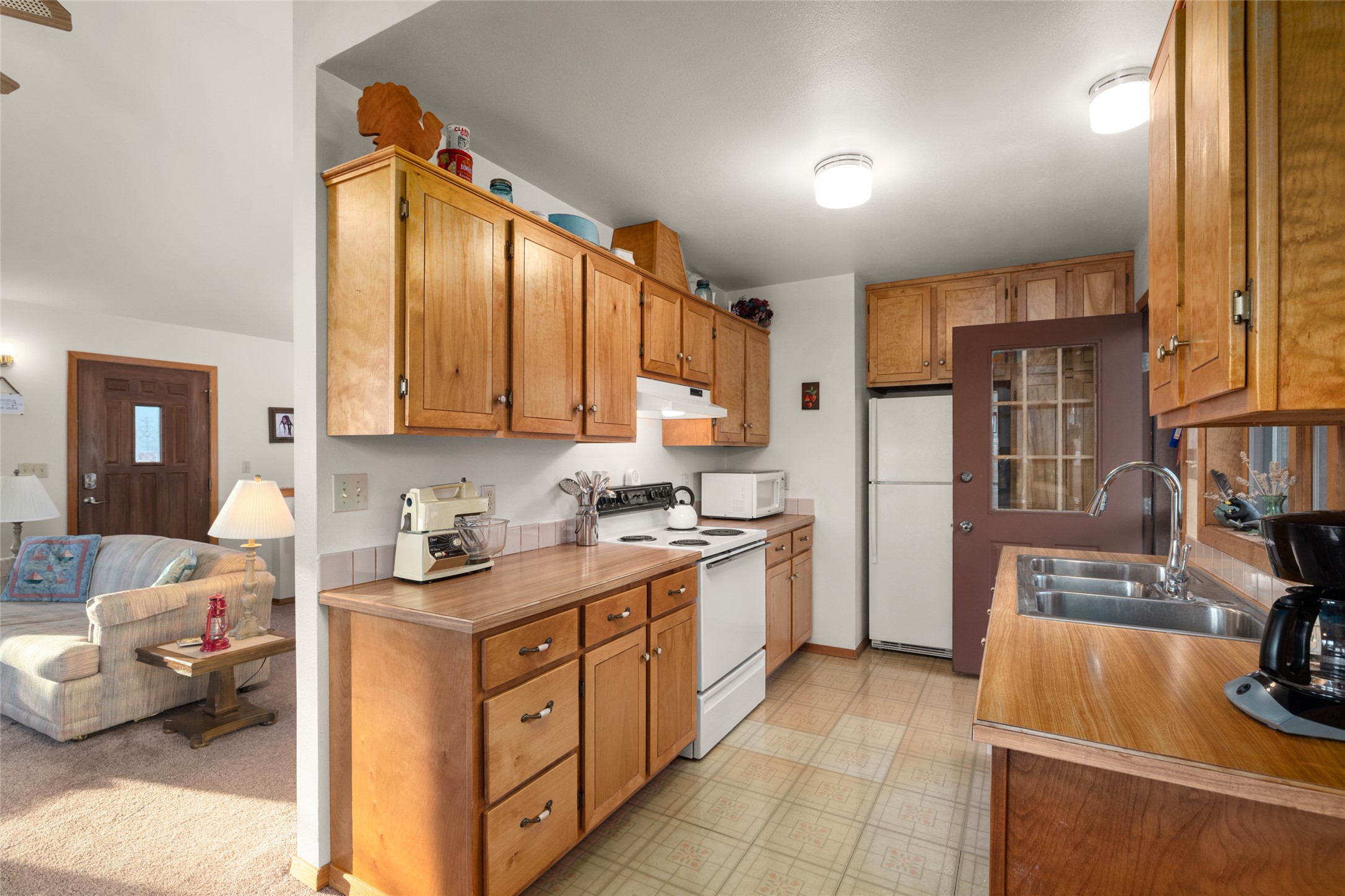 25777 Sunset Point Lane Property Photo 9