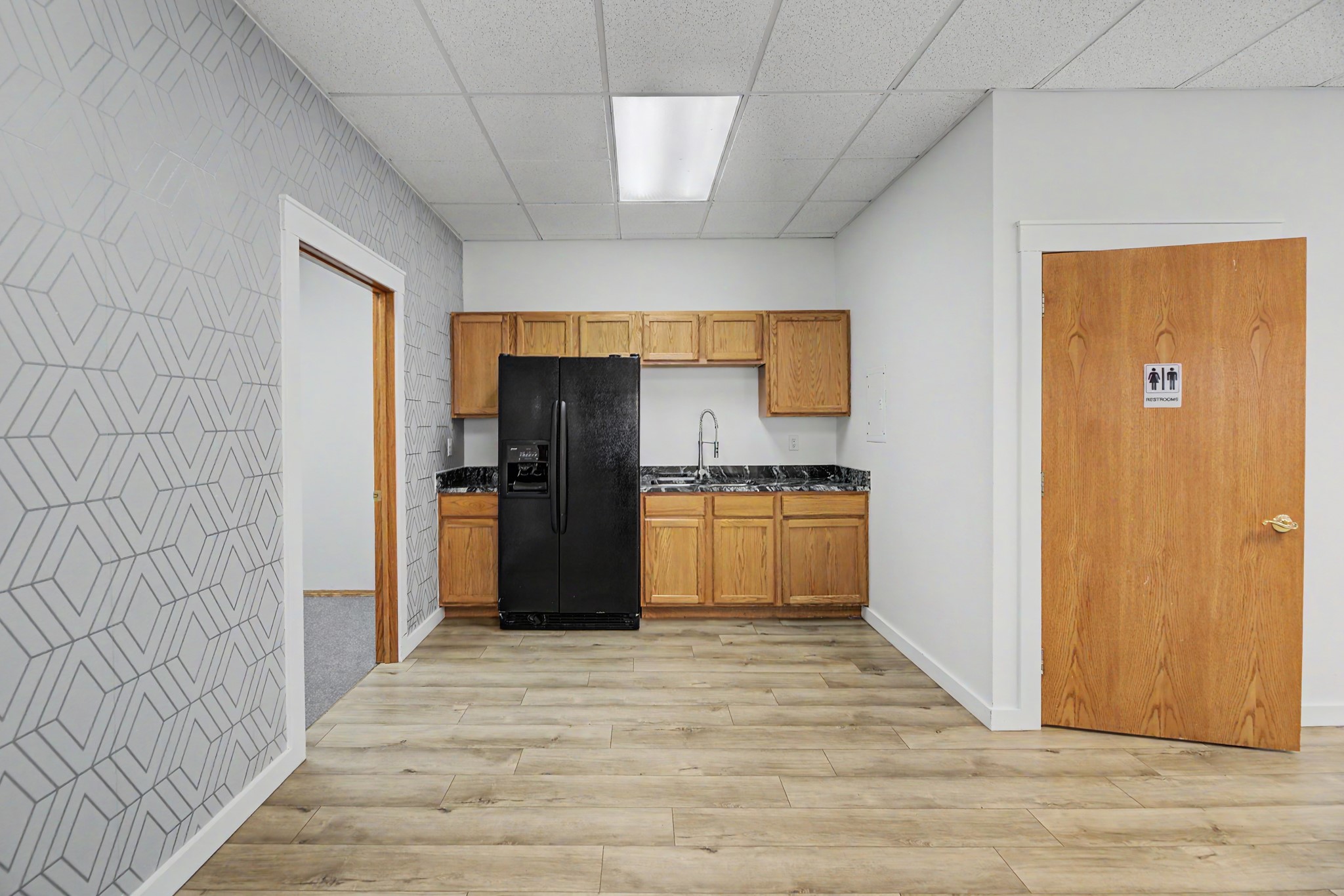 601 Euclid Avenue Suite D Property Photo 4