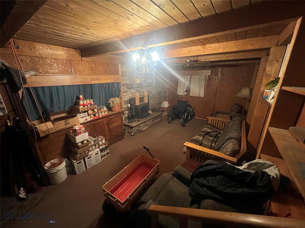 700 Dawson Loop Property Photo 7