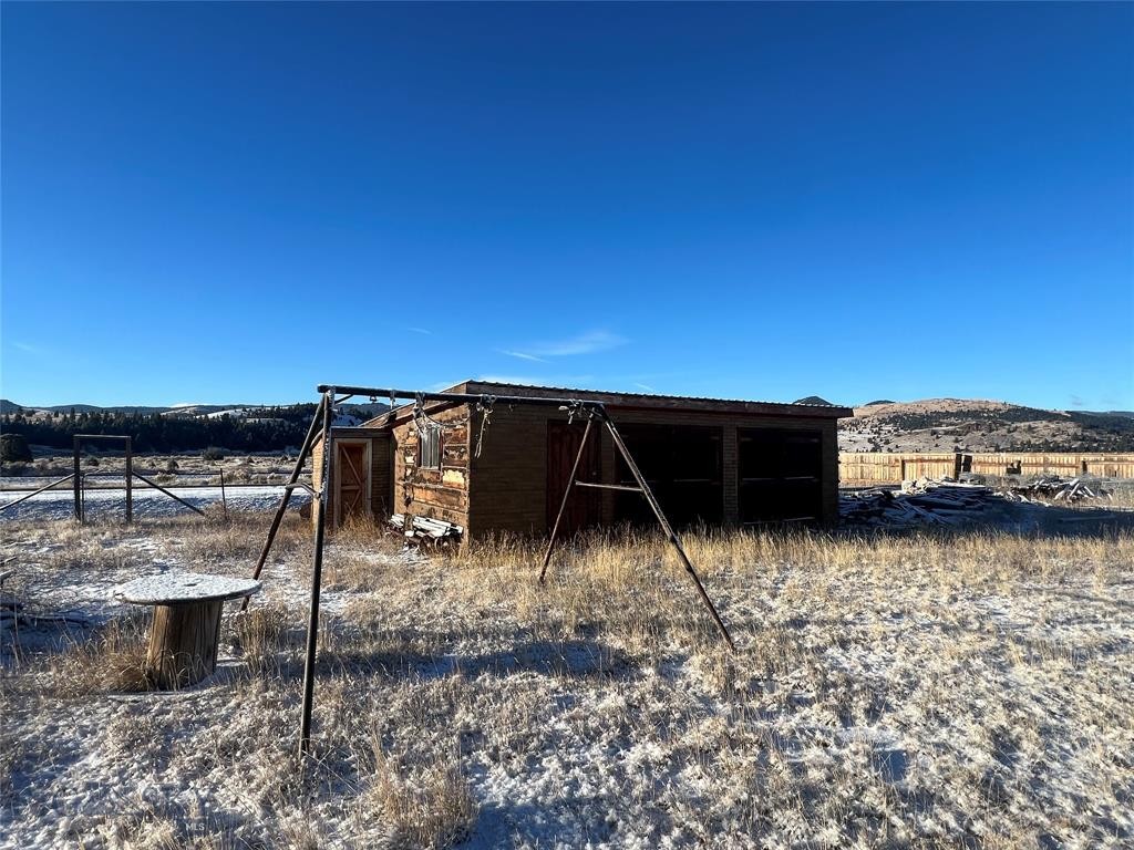 700 Dawson Loop Property Photo 13