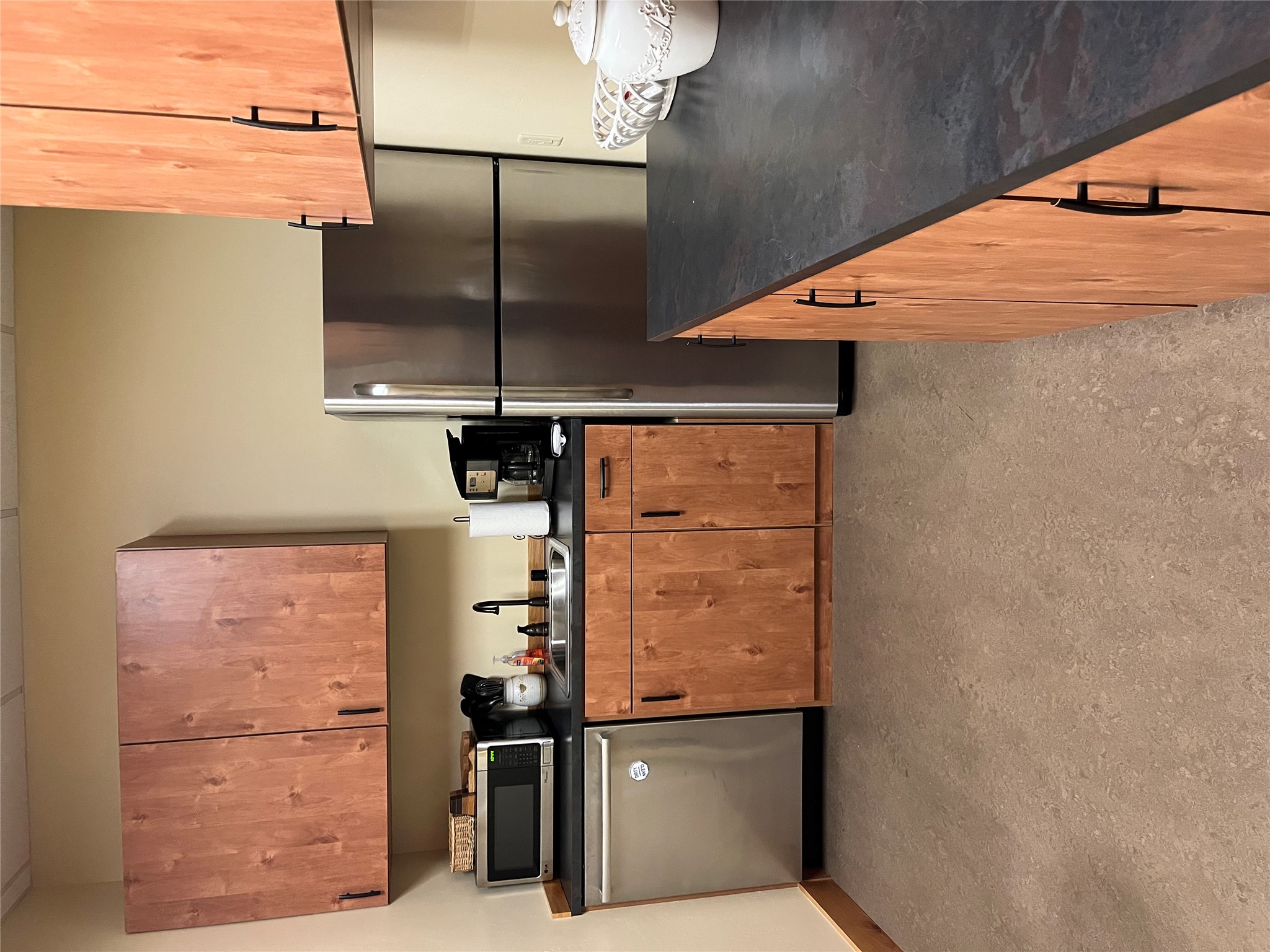 2220 River Road Property Photo 13