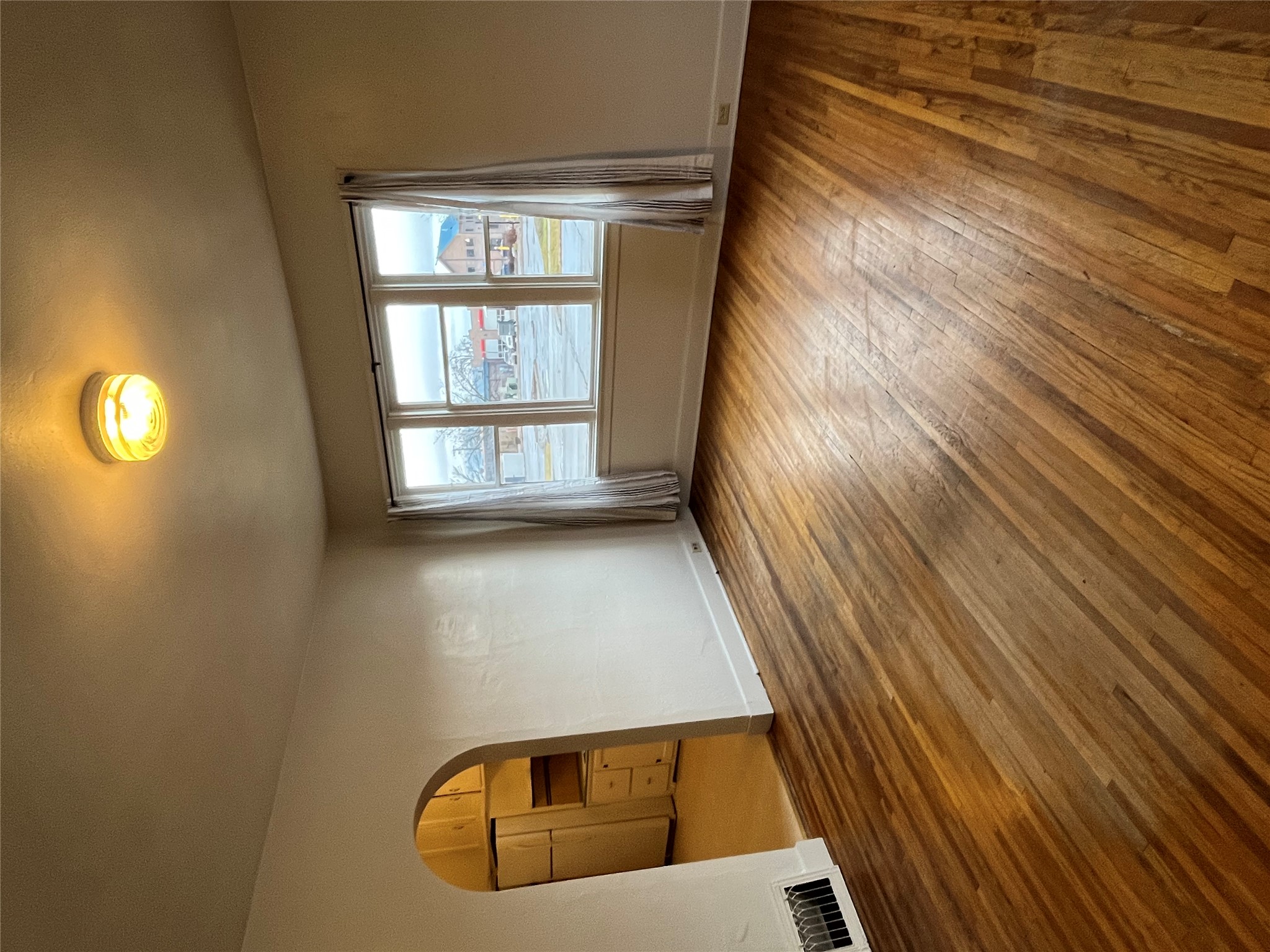 654 E Washington Street East North 1 Property Photo 3