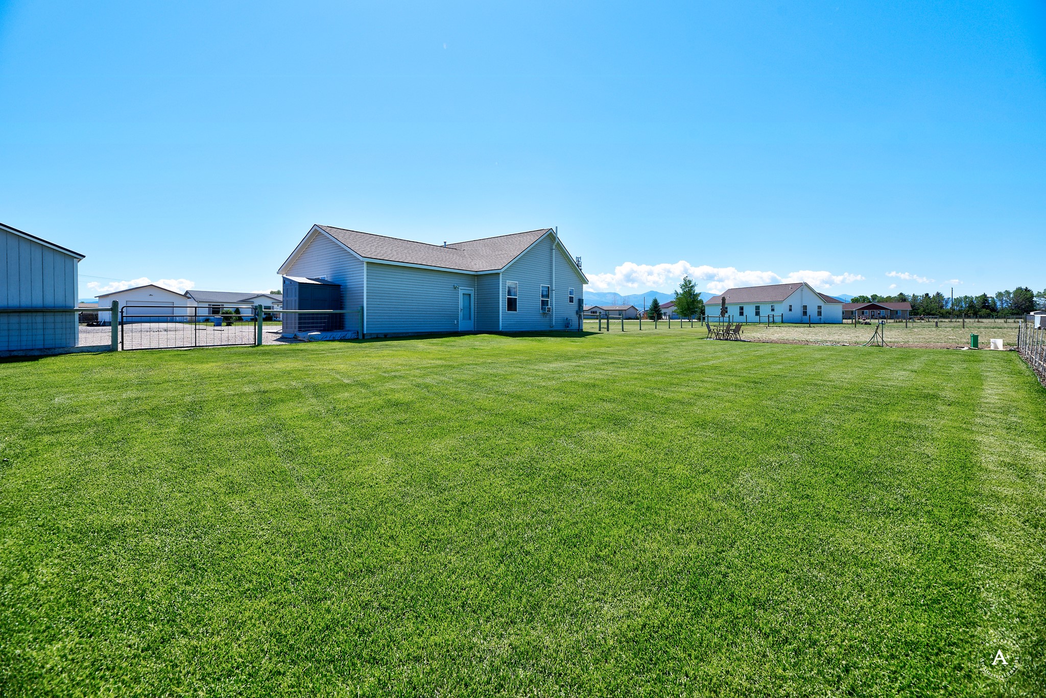 3196 Brow Tine Road Property Photo 4