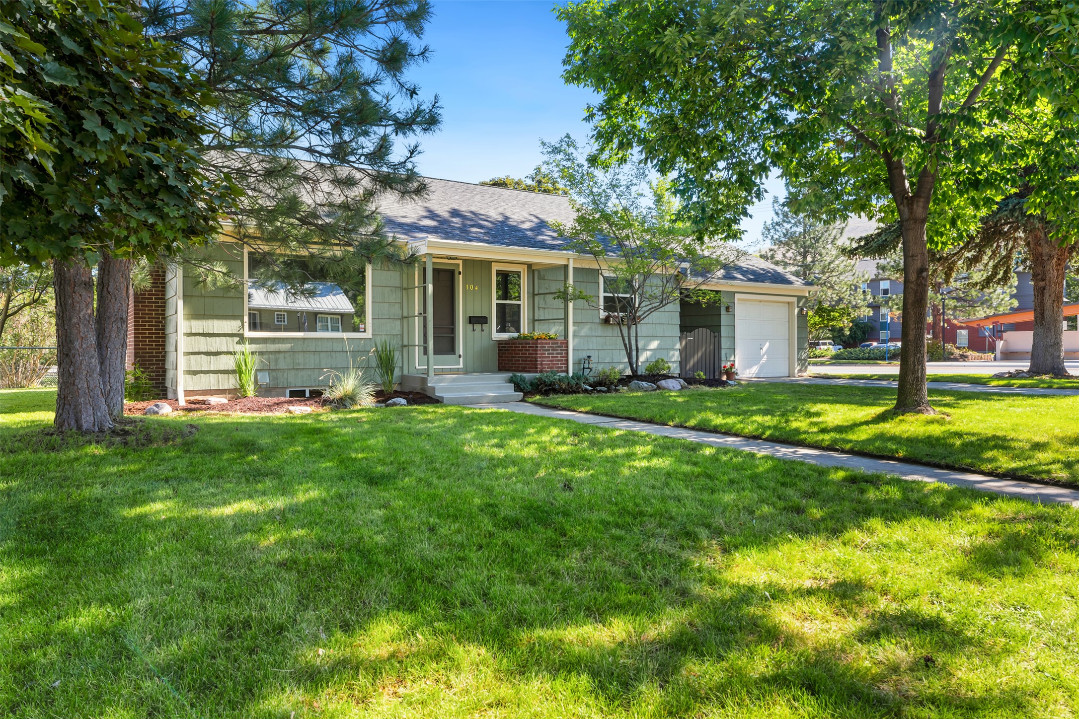 104 Agnes Avenue Property Photo 1