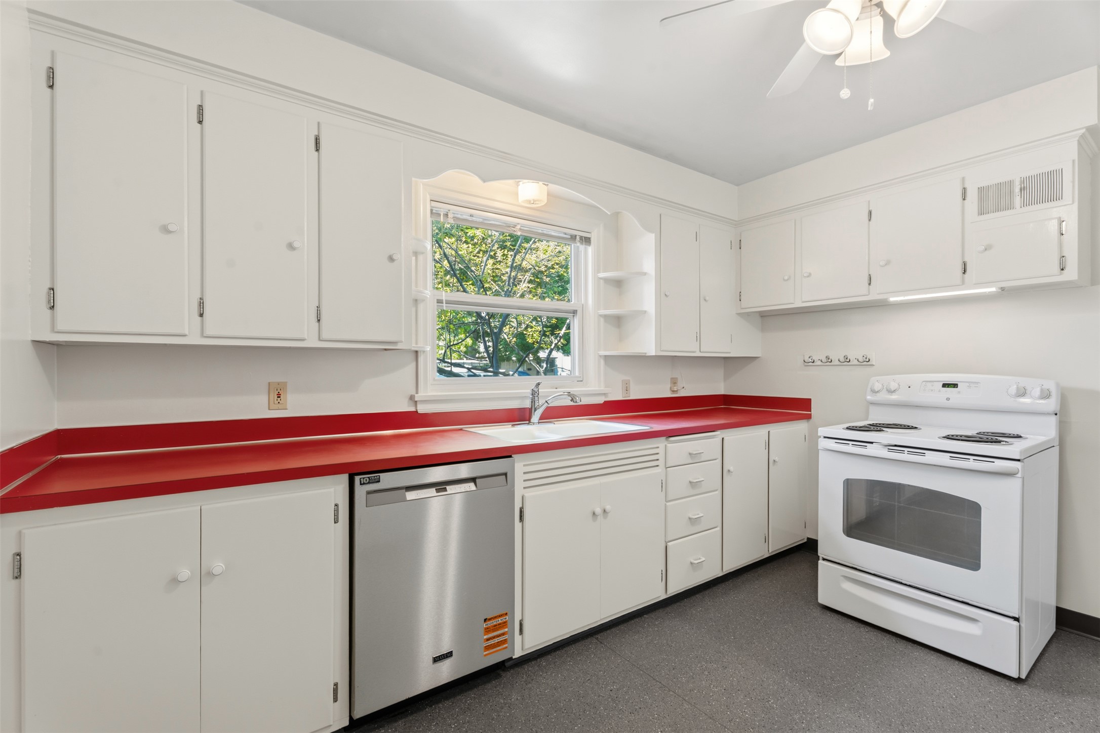 104 Agnes Avenue Property Photo 18