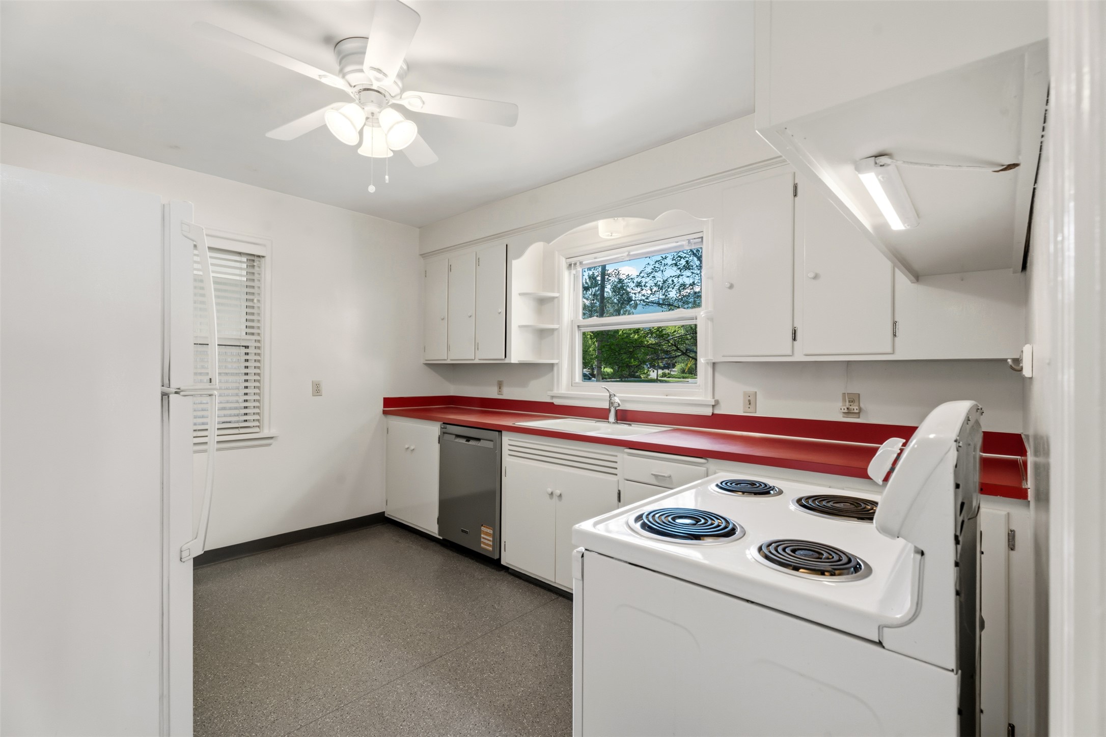 104 Agnes Avenue Property Photo 19